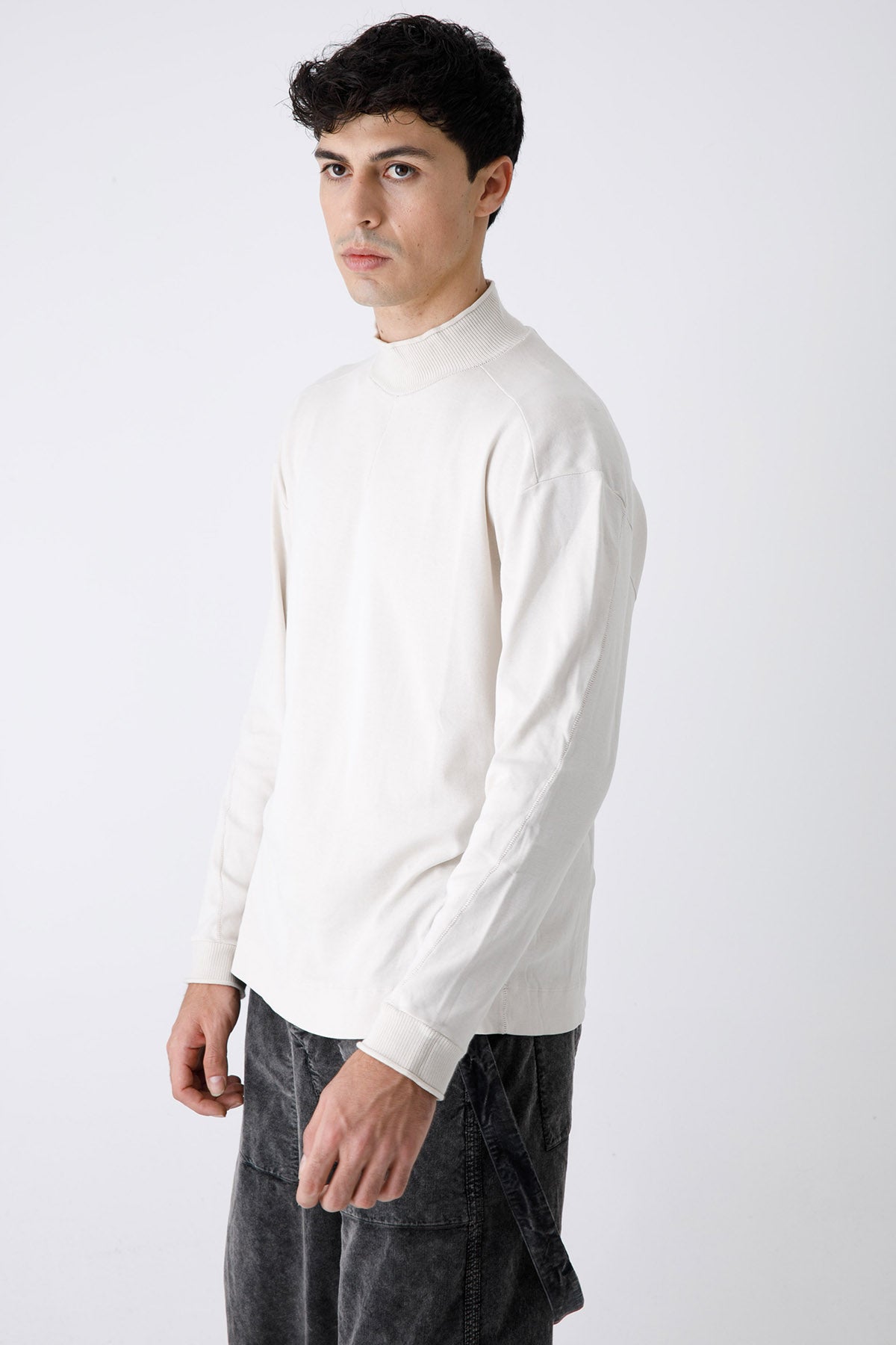 Transit Dik Yaka Uzun Kollu T-shirt-Libas Trendy Fashion Store