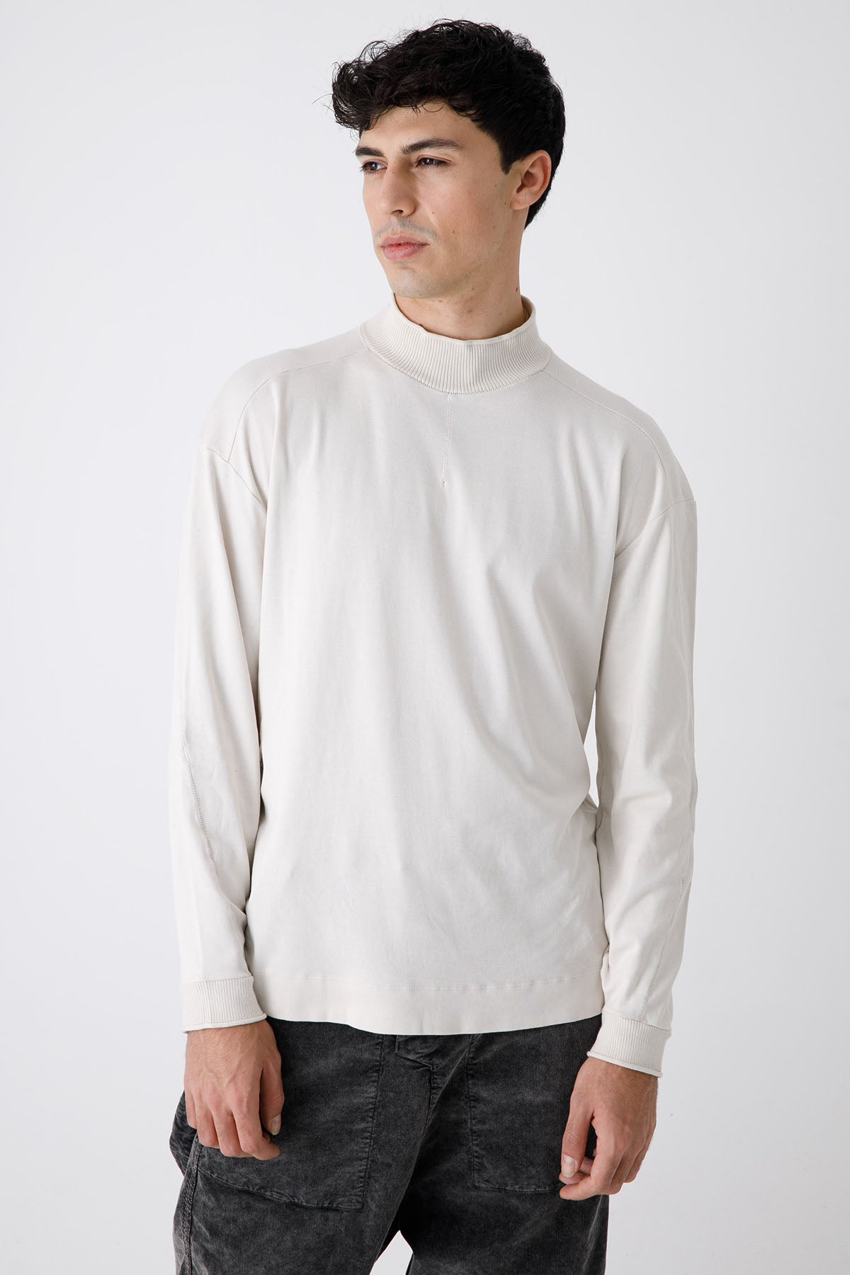 Transit Dik Yaka Uzun Kollu T-shirt-Libas Trendy Fashion Store