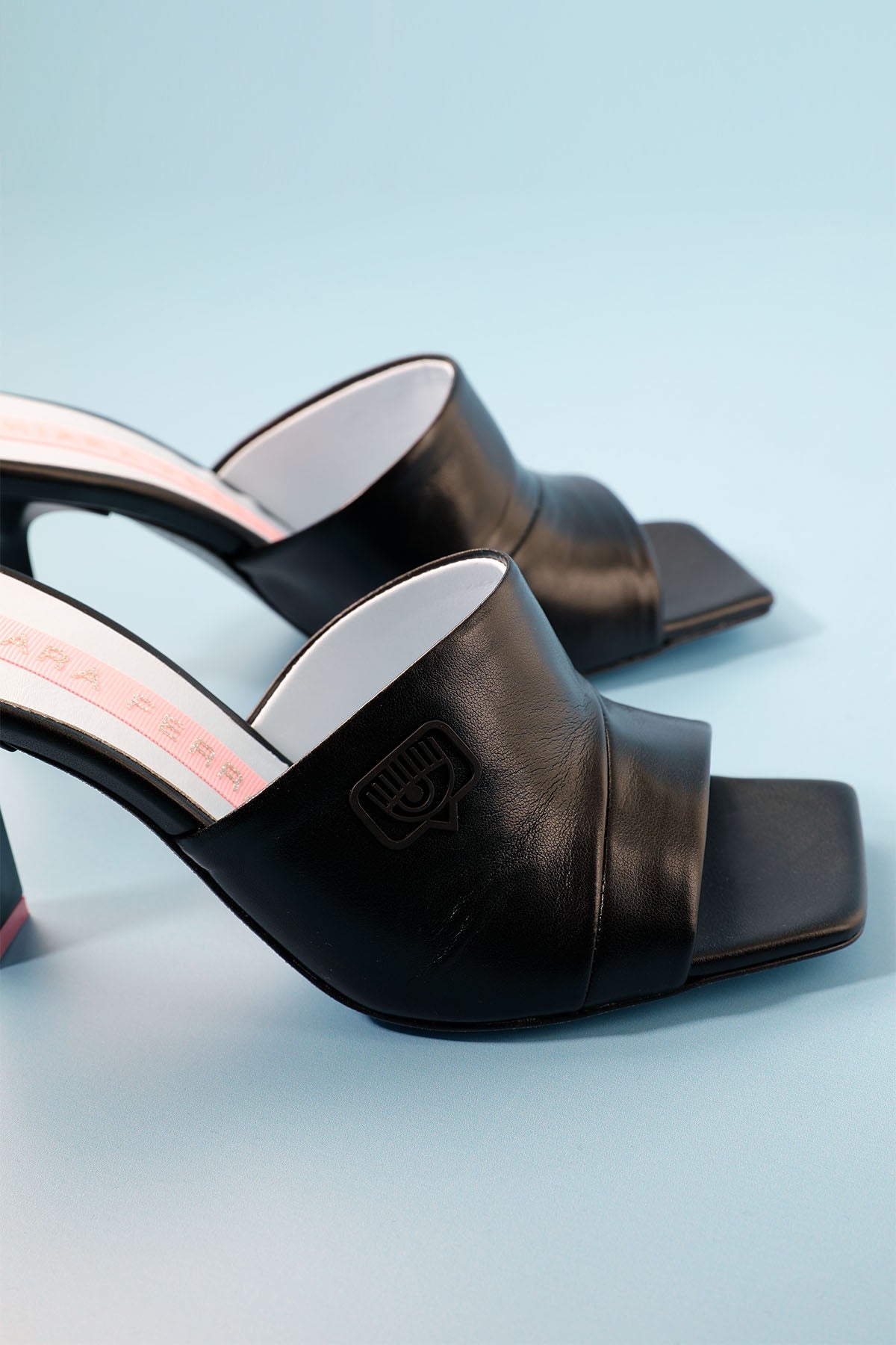 Chiara Ferragni Küt Burun Deri Topuklu Terlik-Libas Trendy Fashion Store