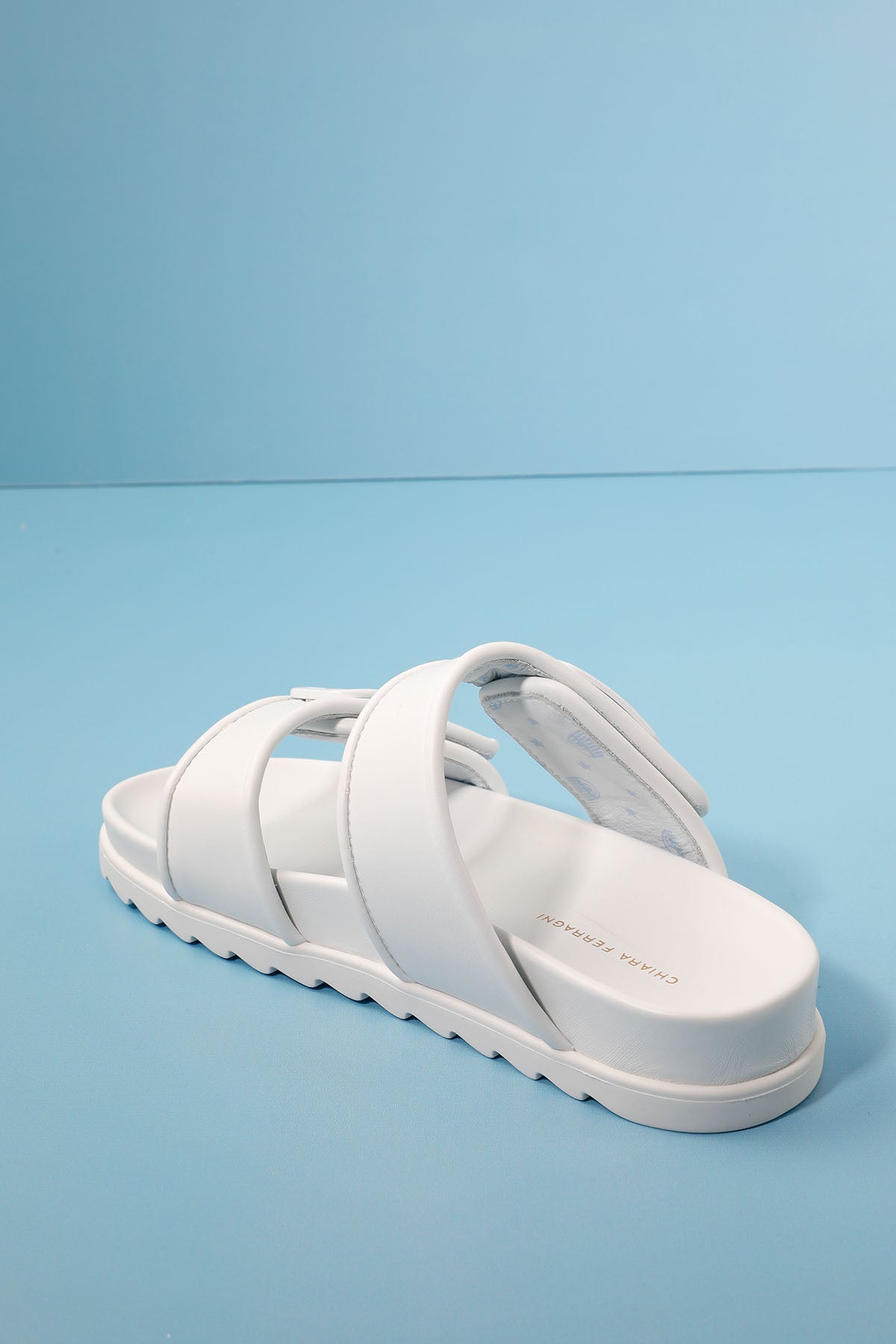 Chiara Ferragni Cırt Cırt Bantlı Logolu Terlik-Libas Trendy Fashion Store