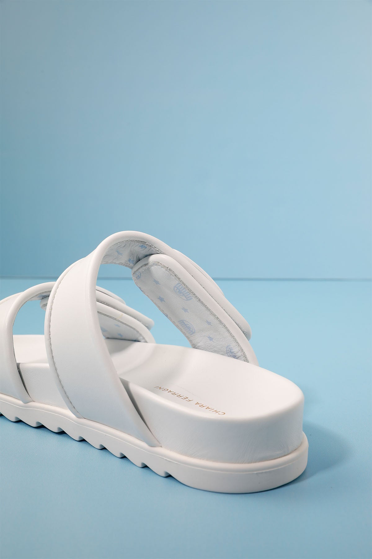 Chiara Ferragni Cırt Cırt Bantlı Logolu Terlik-Libas Trendy Fashion Store