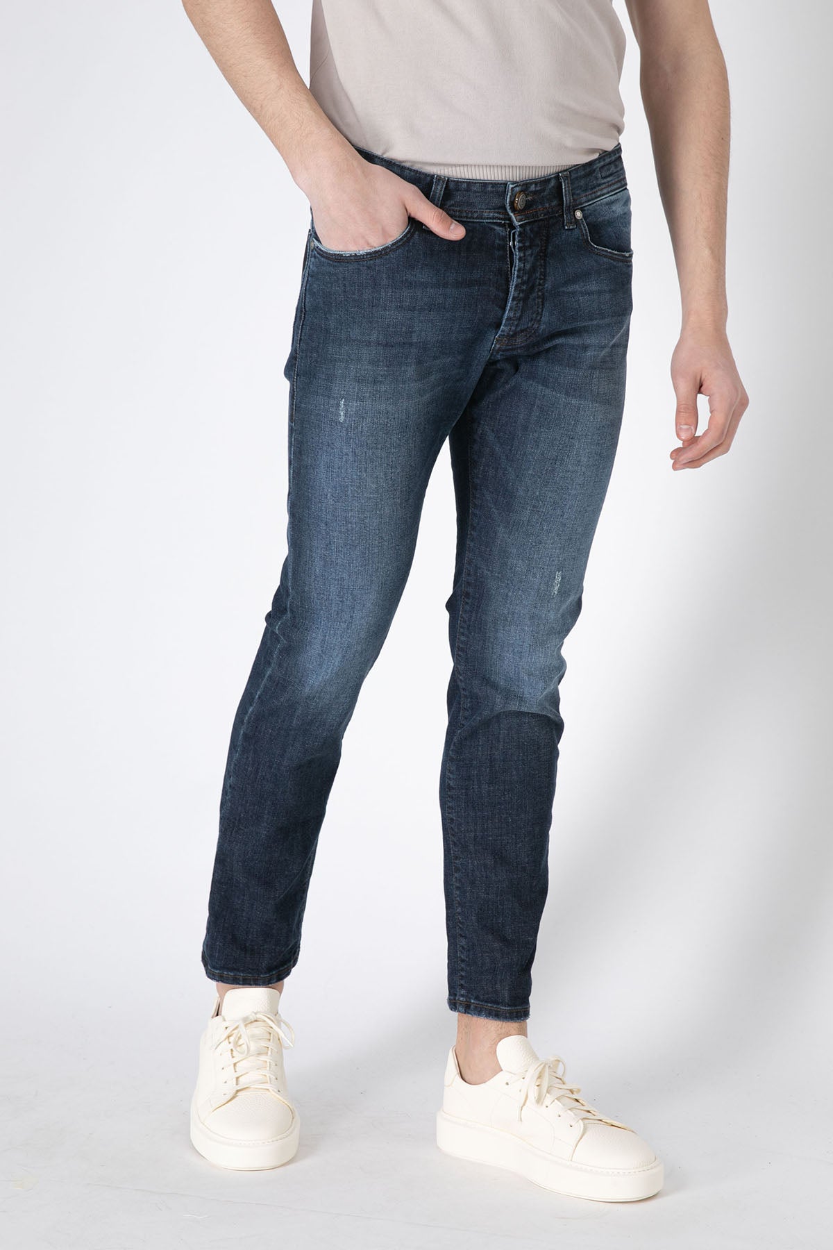 Richard J. Brown Cortina Slim Fit Jeans-Libas Trendy Fashion Store