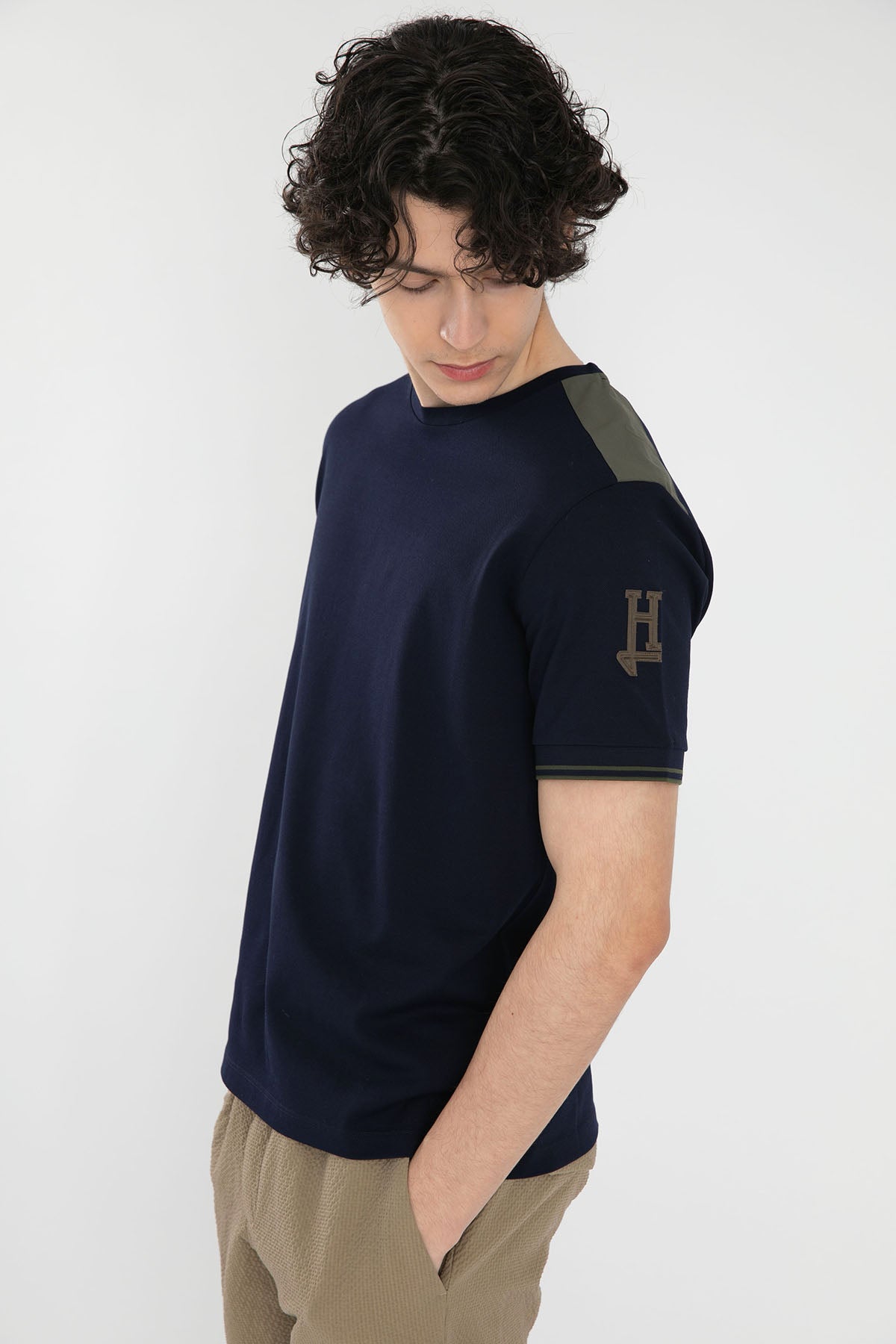 Herno Yuvarlak Yaka Logolu T-shirt-Libas Trendy Fashion Store