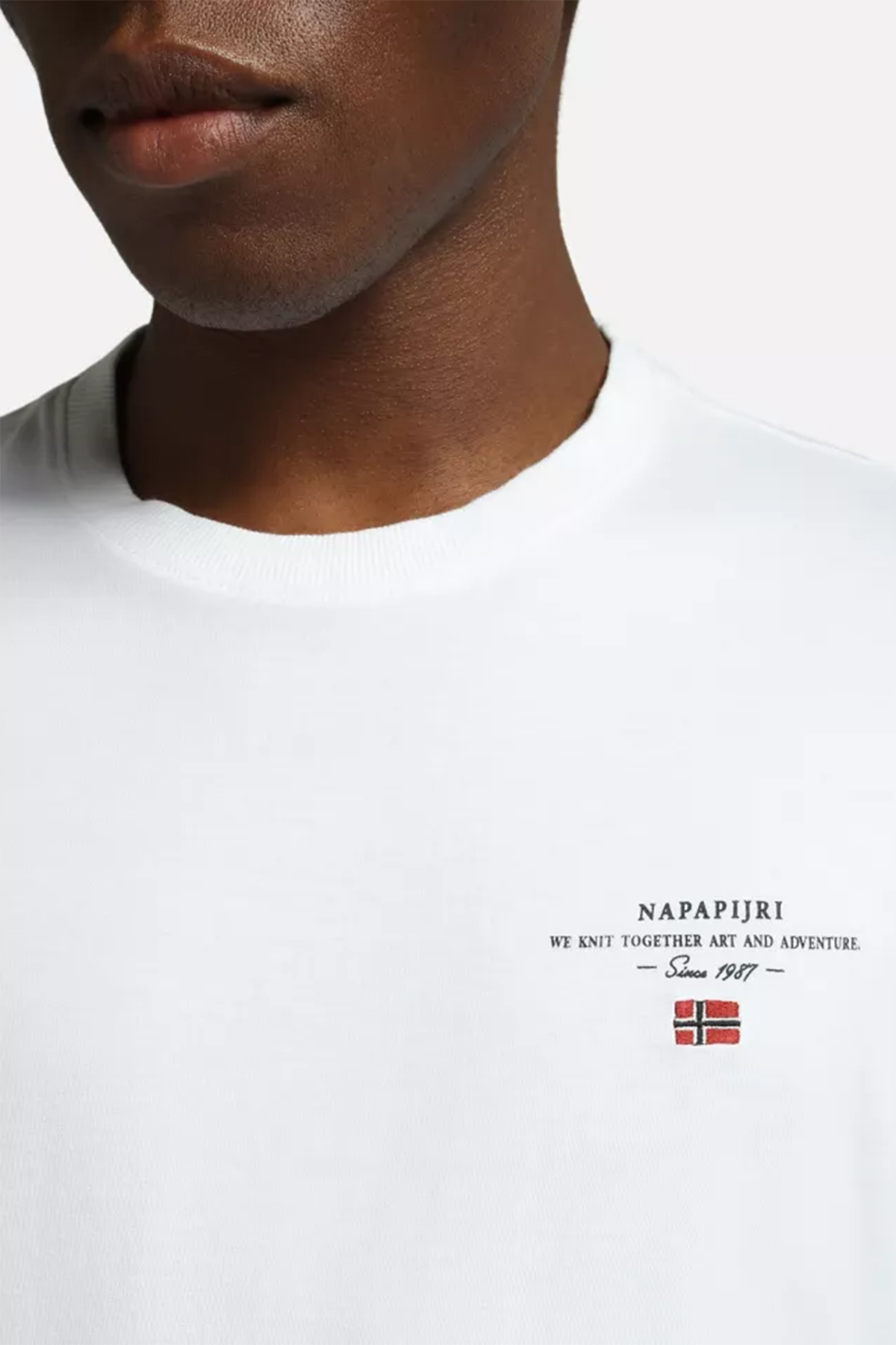 Napapijri Yuvarlak Yaka Logolu T-shirt-Libas Trendy Fashion Store