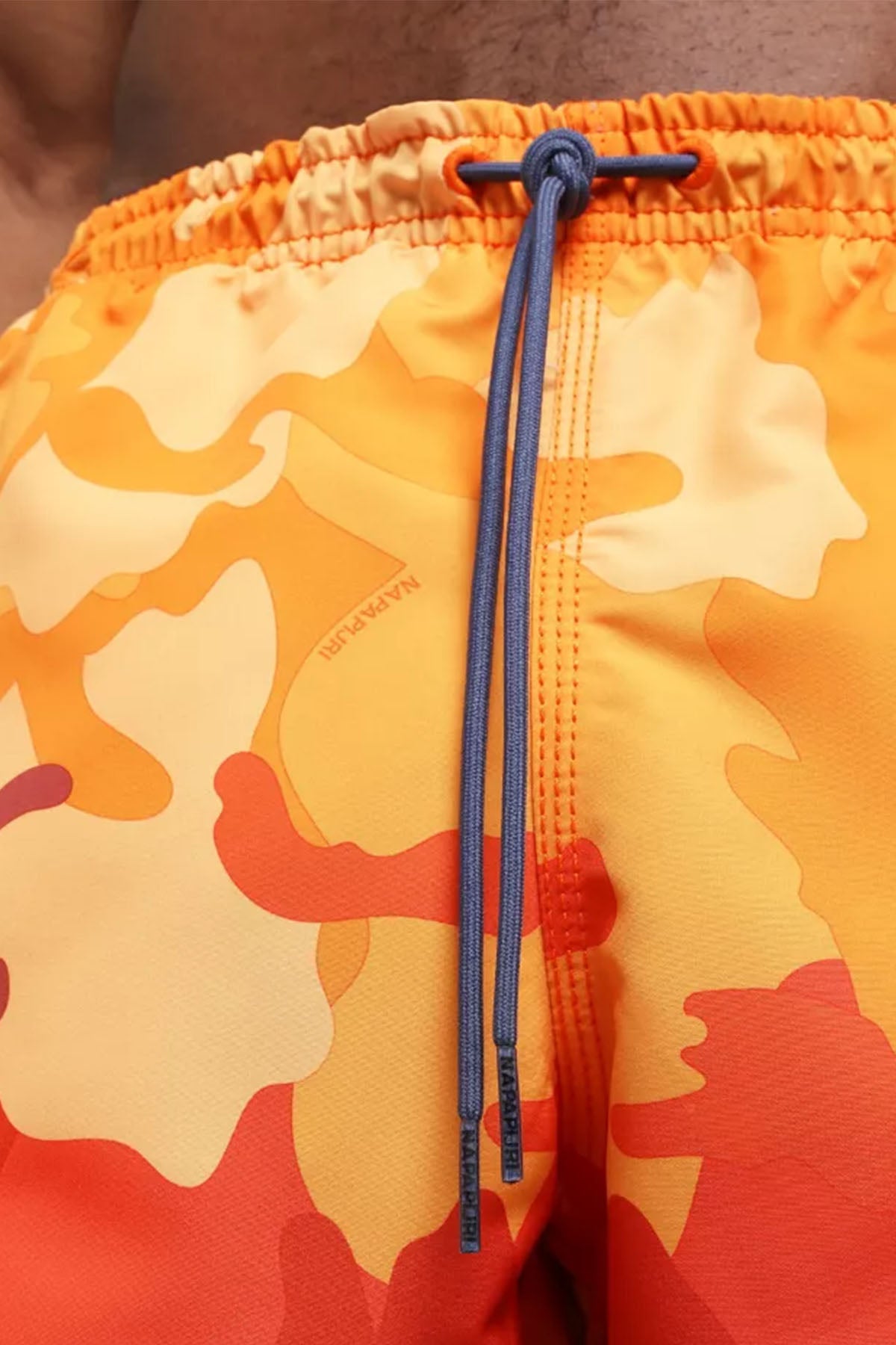 Napapijri Beli Lastikli Desenli Şort Mayo-Libas Trendy Fashion Store