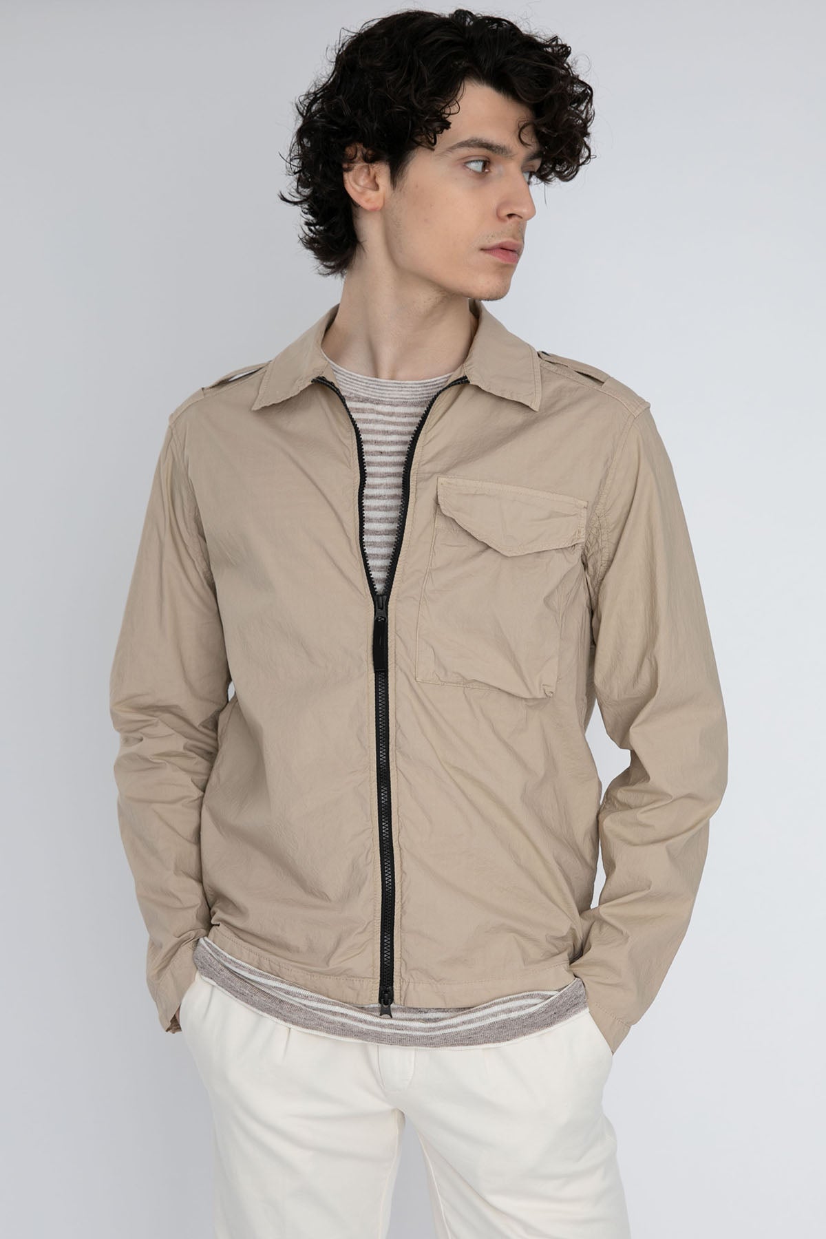 Fradi Klasik Yaka Fermuarlı Cep Detaylı İnce Spor Ceket-Libas Trendy Fashion Store