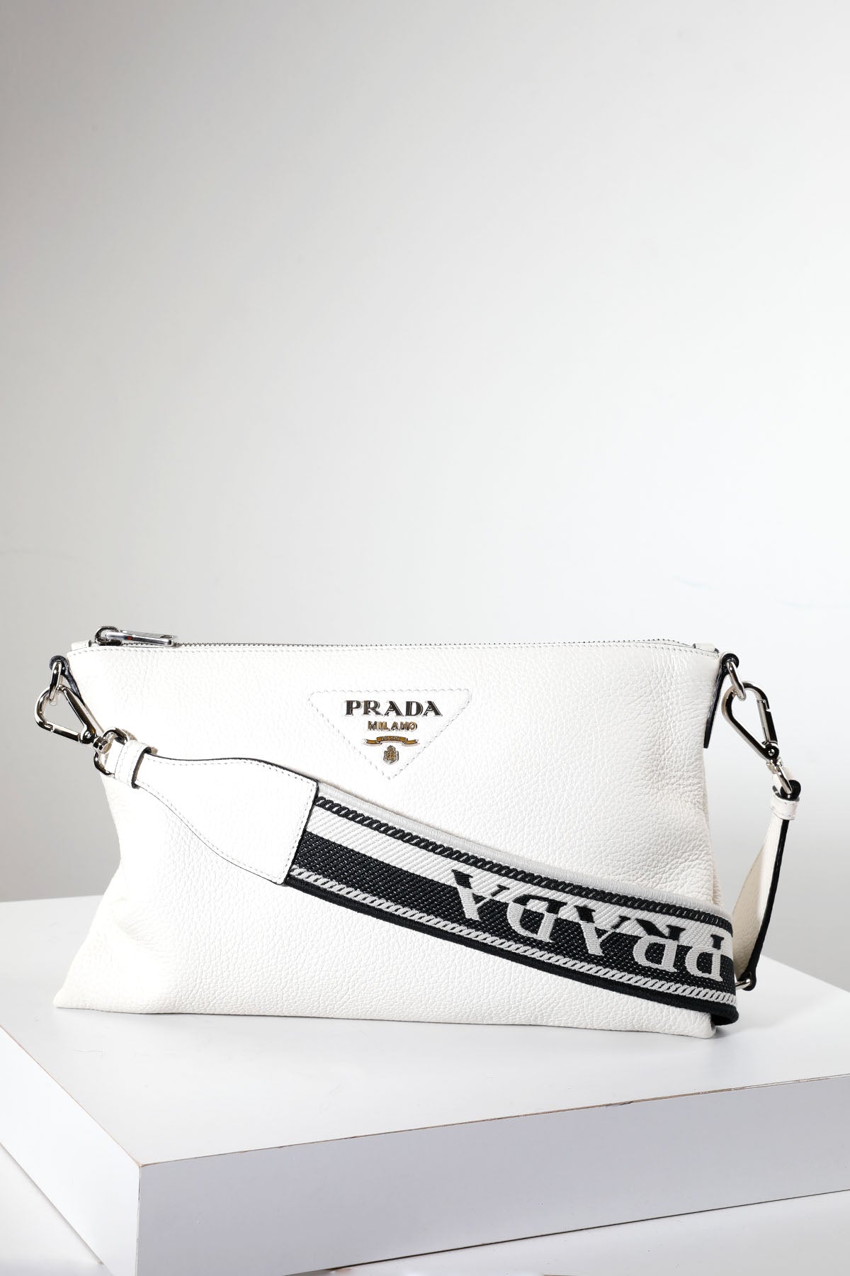 Prada Bandoliera Deri Çanta-Libas Trendy Fashion Store