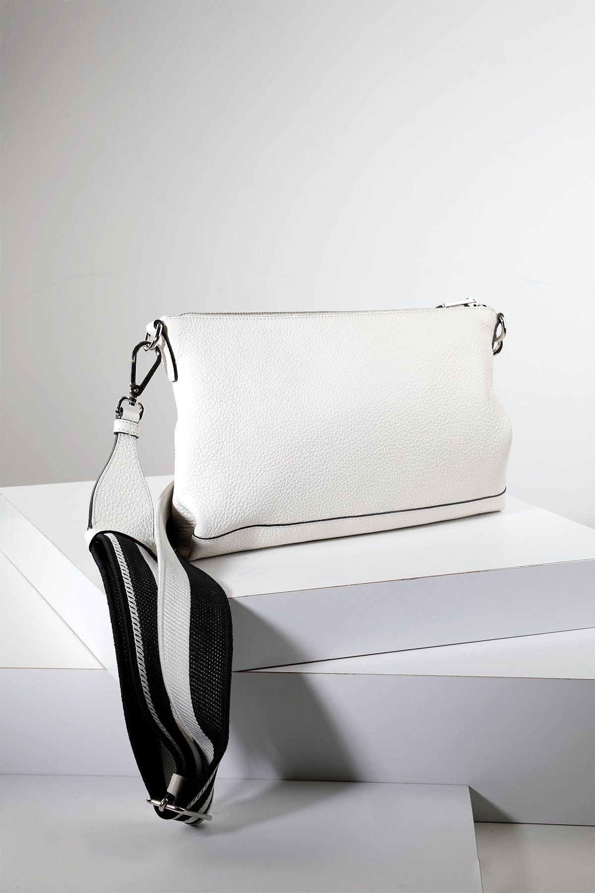 Prada Bandoliera Deri Çanta-Libas Trendy Fashion Store