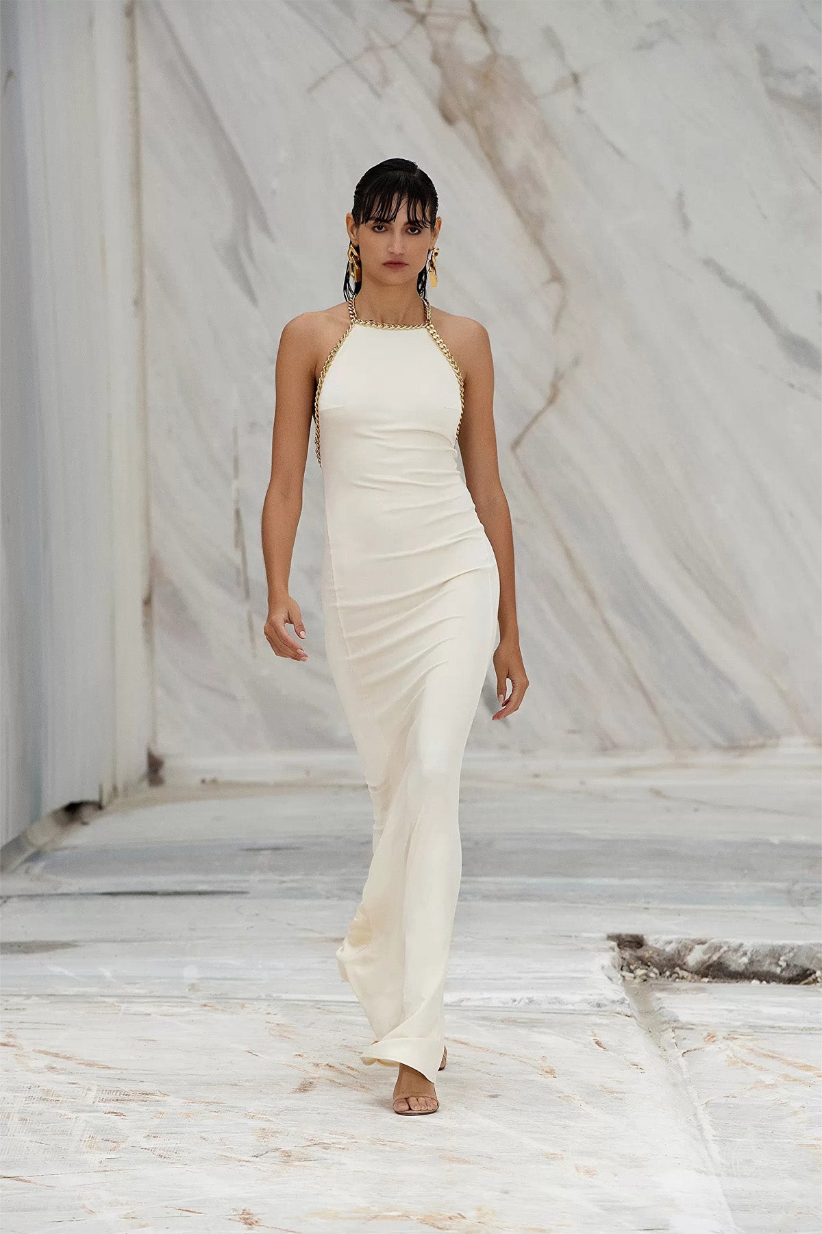 Elisabetta Franchi Zincir Aksesuarlı Sırt Dekolteli Uzun Elbise-Libas Trendy Fashion Store