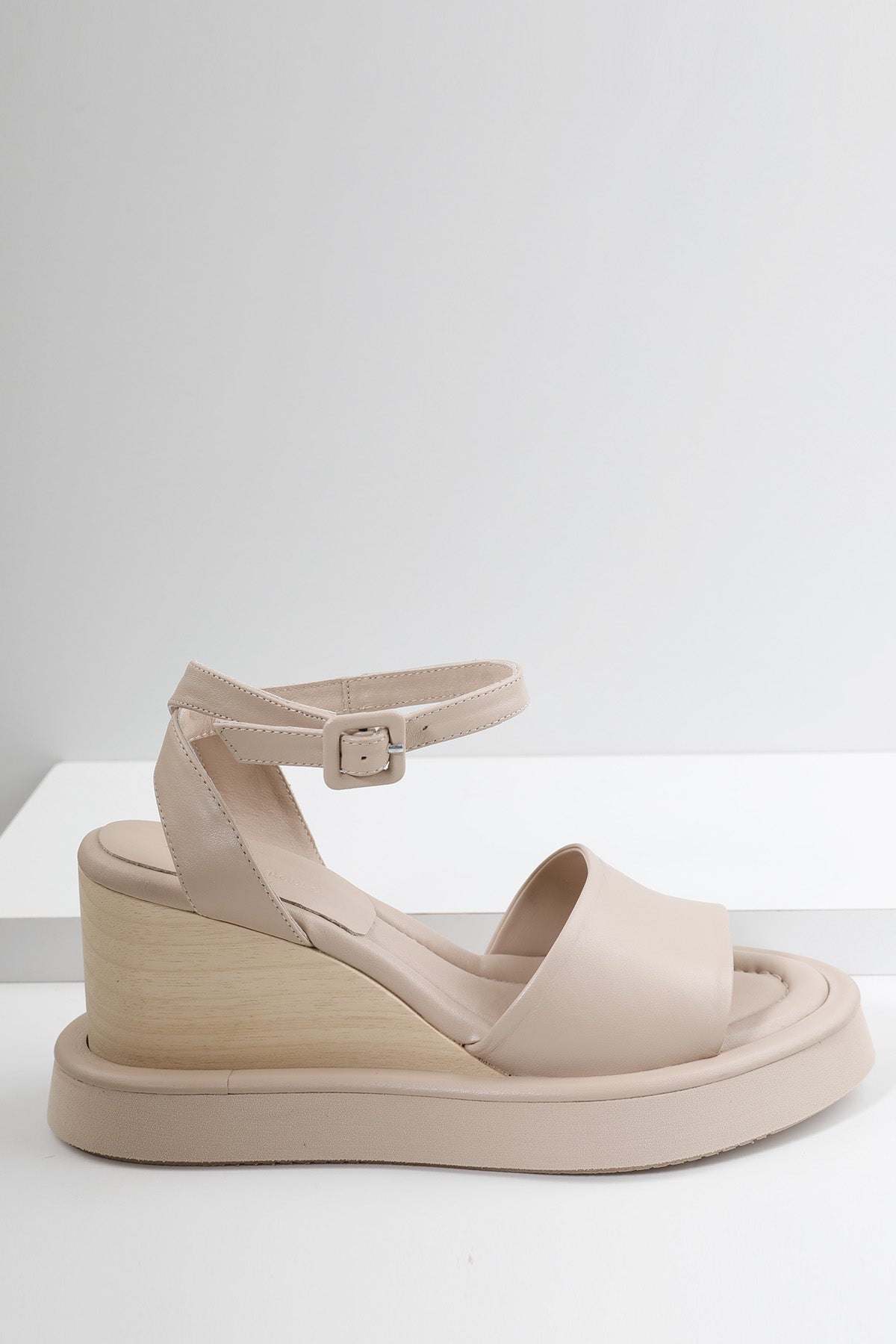 Paloma Barcelo Inga Dolgu Topuklu Deri Sandalet-Libas Trendy Fashion Store