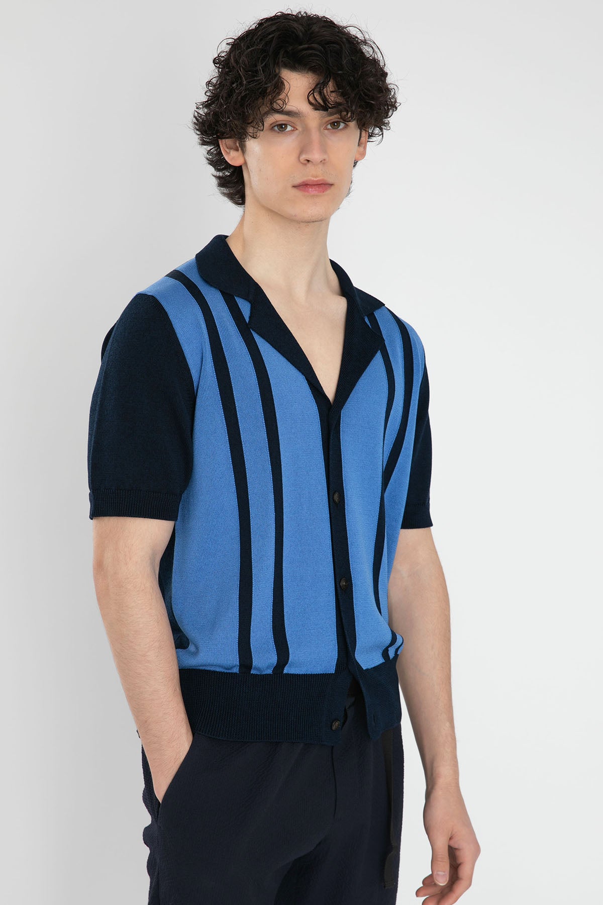 Pantaloni Torino Kamp Yaka Çizgili Örgü Triko Ceket-Libas Trendy Fashion Store