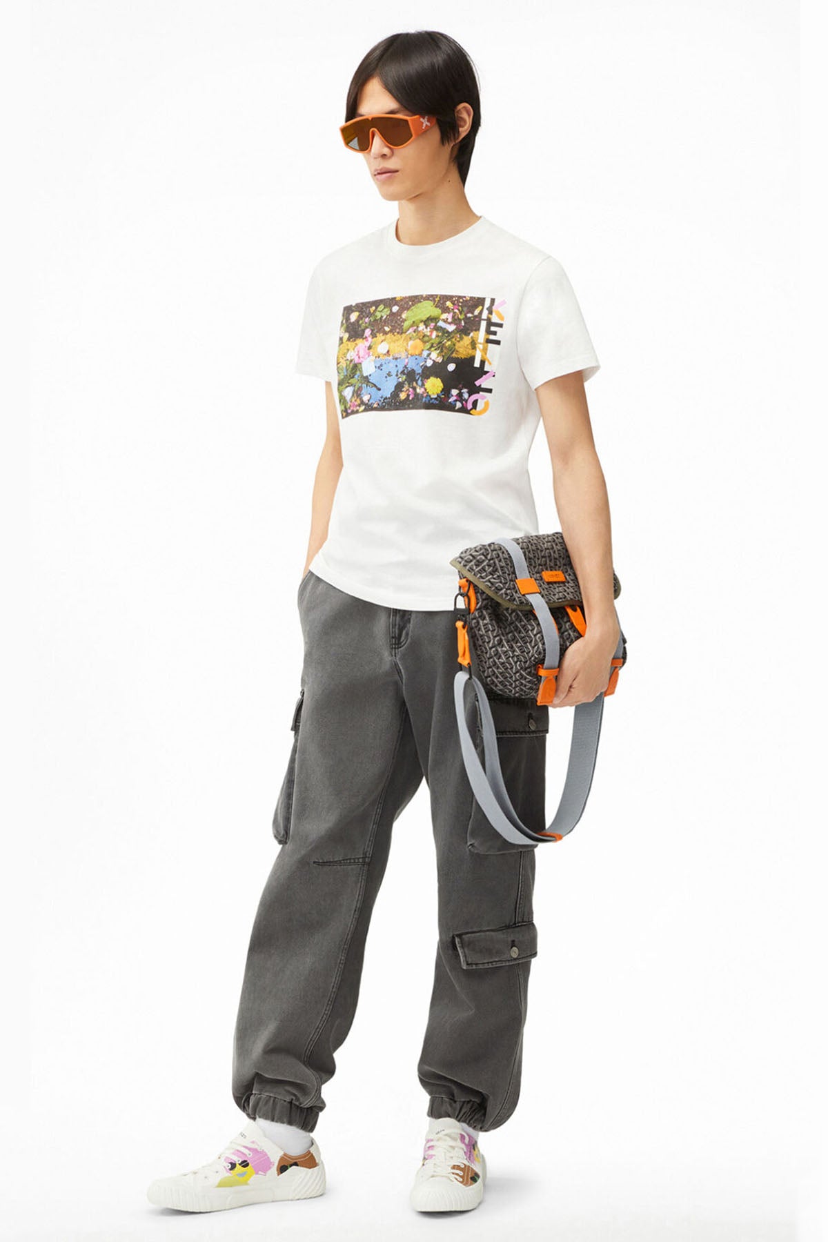 Kenzo Grafik Logolu Yuvarlak Yaka T-shirt-Libas Trendy Fashion Store