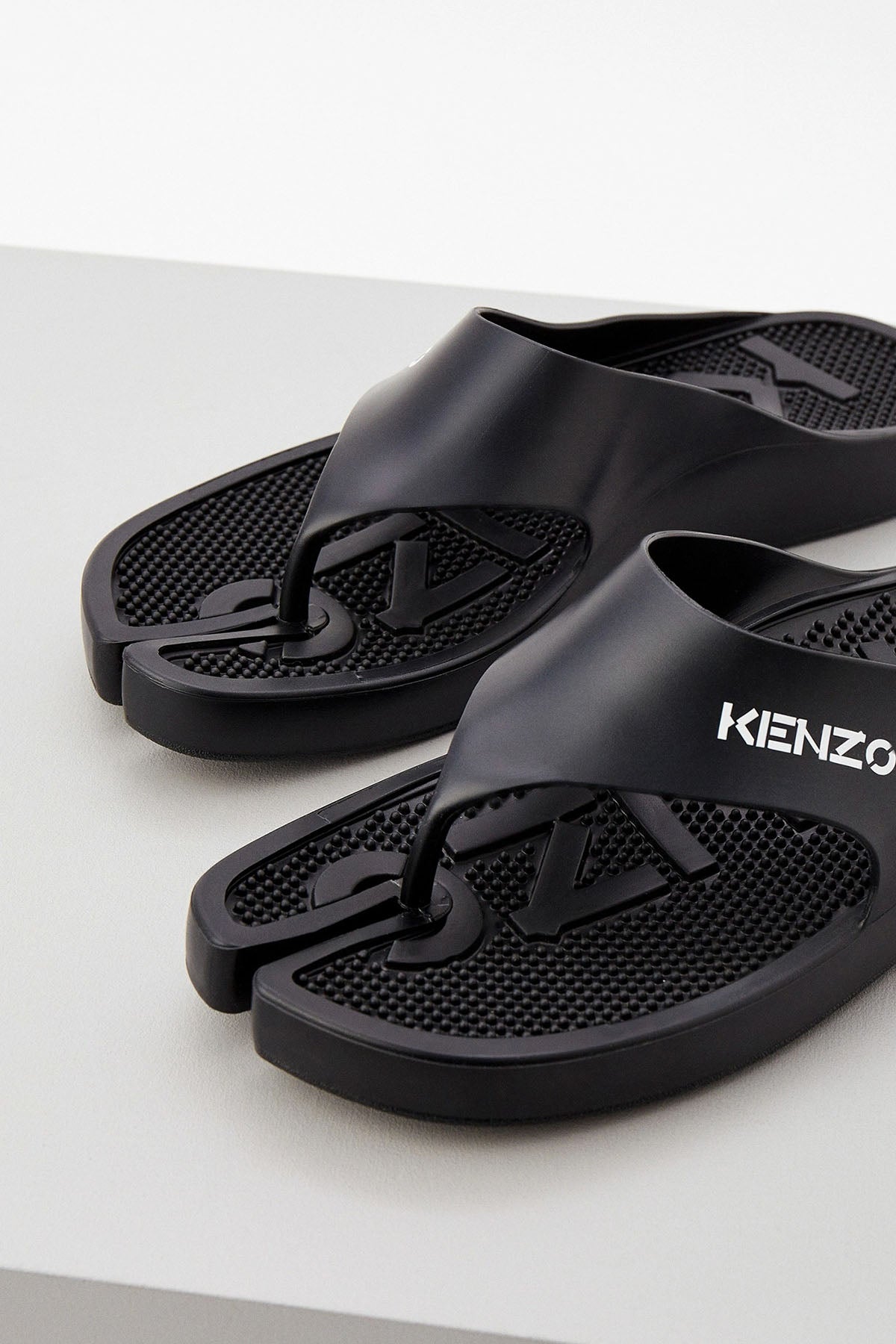 Kenzo Parmak Arası Terlik-Libas Trendy Fashion Store