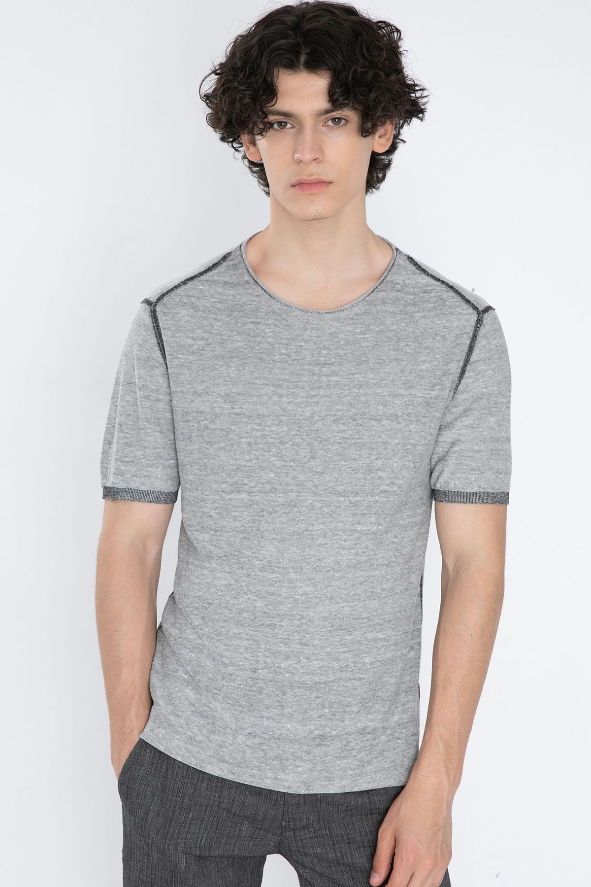 Transit Çift Taraflı Ketenli T-shirt-Libas Trendy Fashion Store