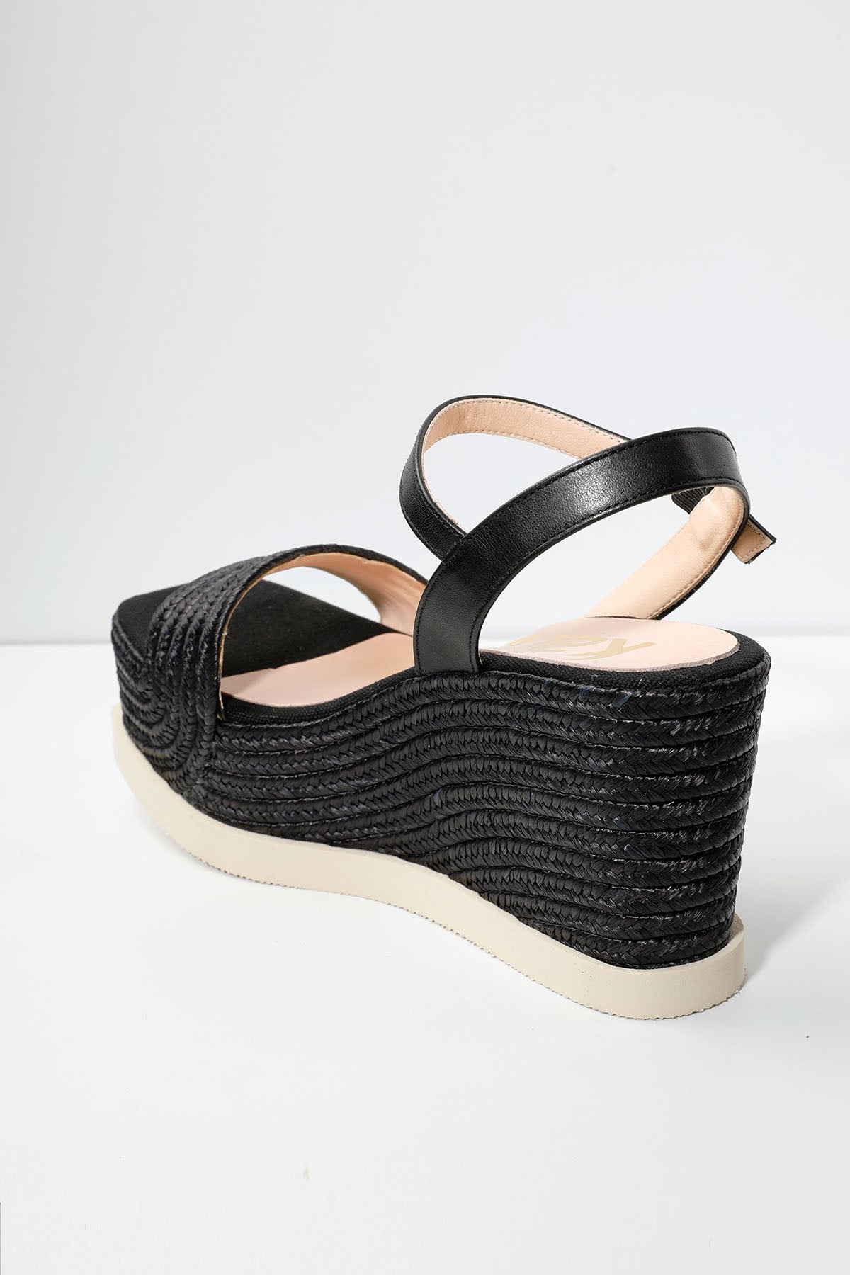 Kanna Küt Burun Dolgu Topuk Hasır Sandalet-Libas Trendy Fashion Store