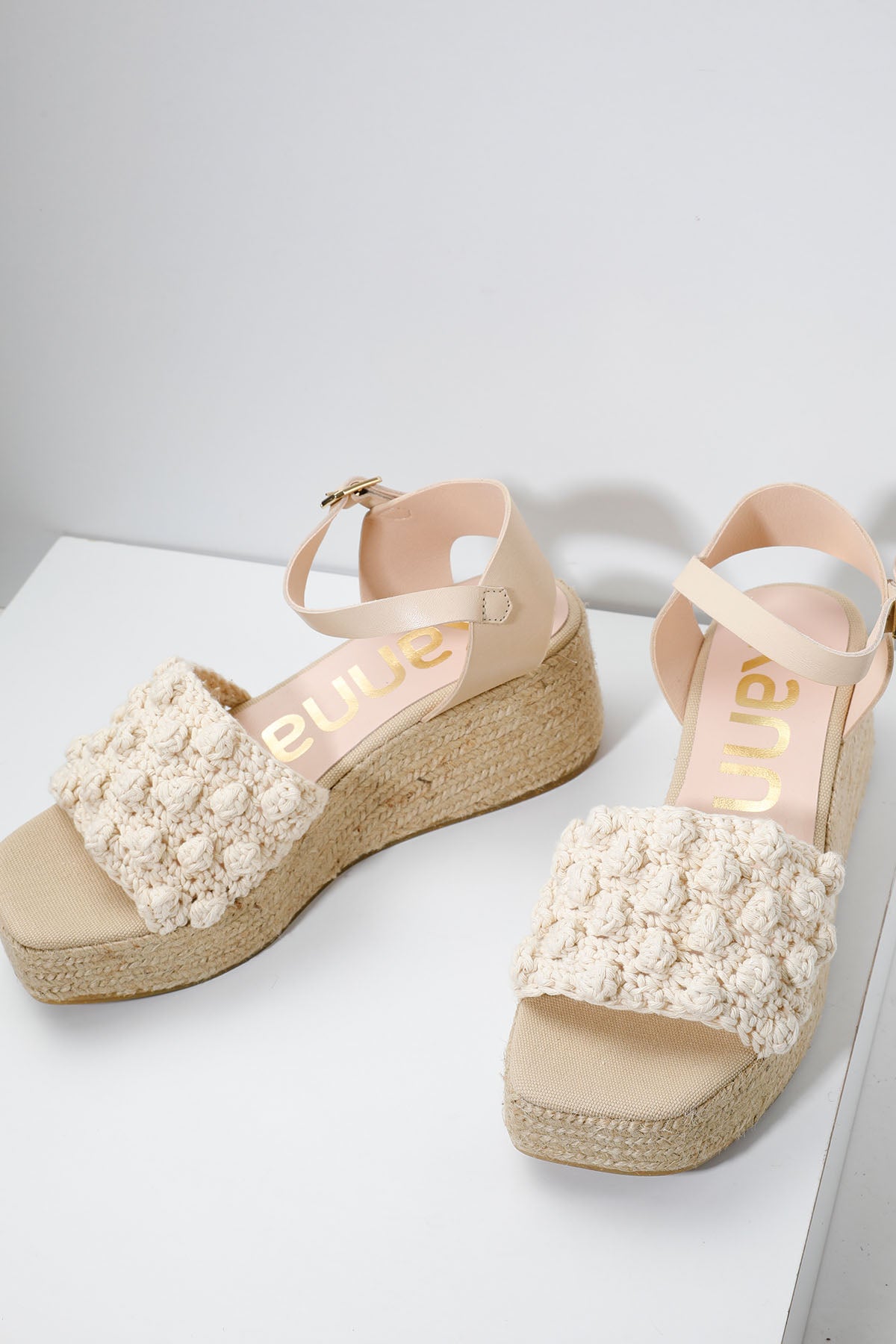 Kanna Küt Burun Platform Taban Örgü Detaylı Sandalet-Libas Trendy Fashion Store