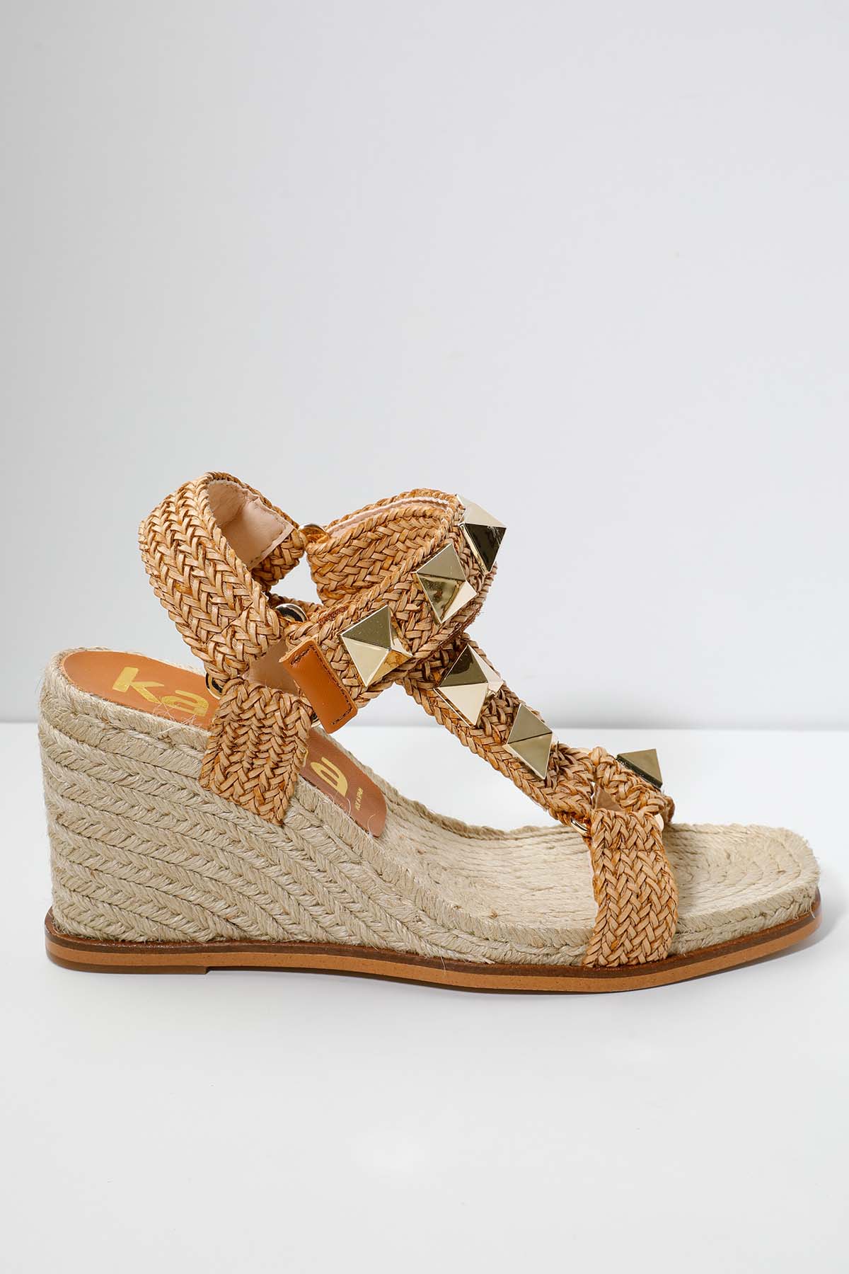 Kanna Aksesuar Detaylı Dolgu Topuk Hasır Örgü Sandalet-Libas Trendy Fashion Store