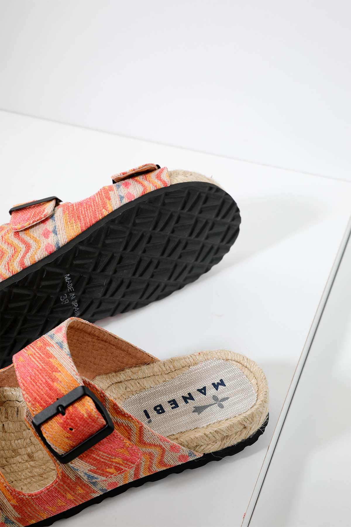 Manebi Tulum Hasır Detaylı Tokalı Terlik-Libas Trendy Fashion Store