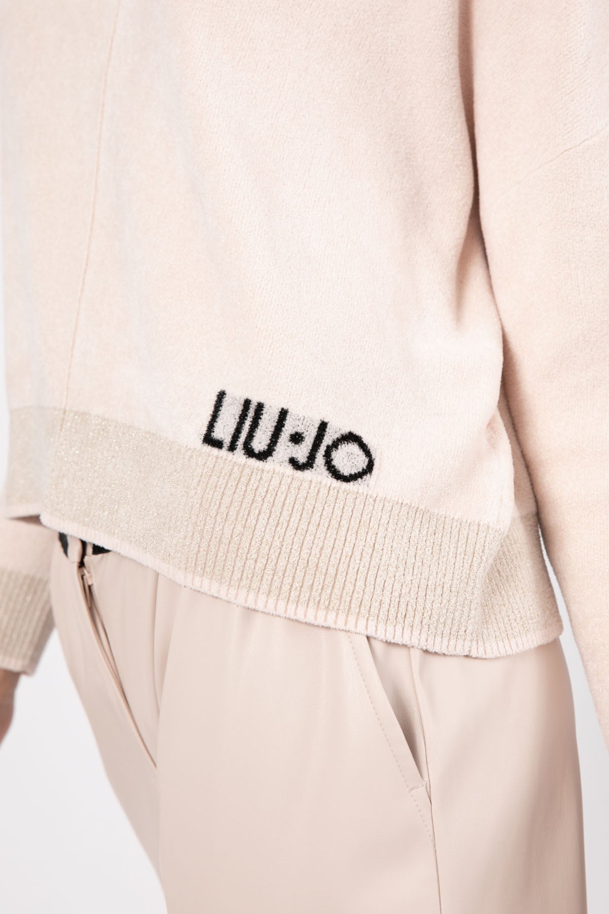 Liu Jo Yuvarlak Yaka Logolu Triko-Libas Trendy Fashion Store