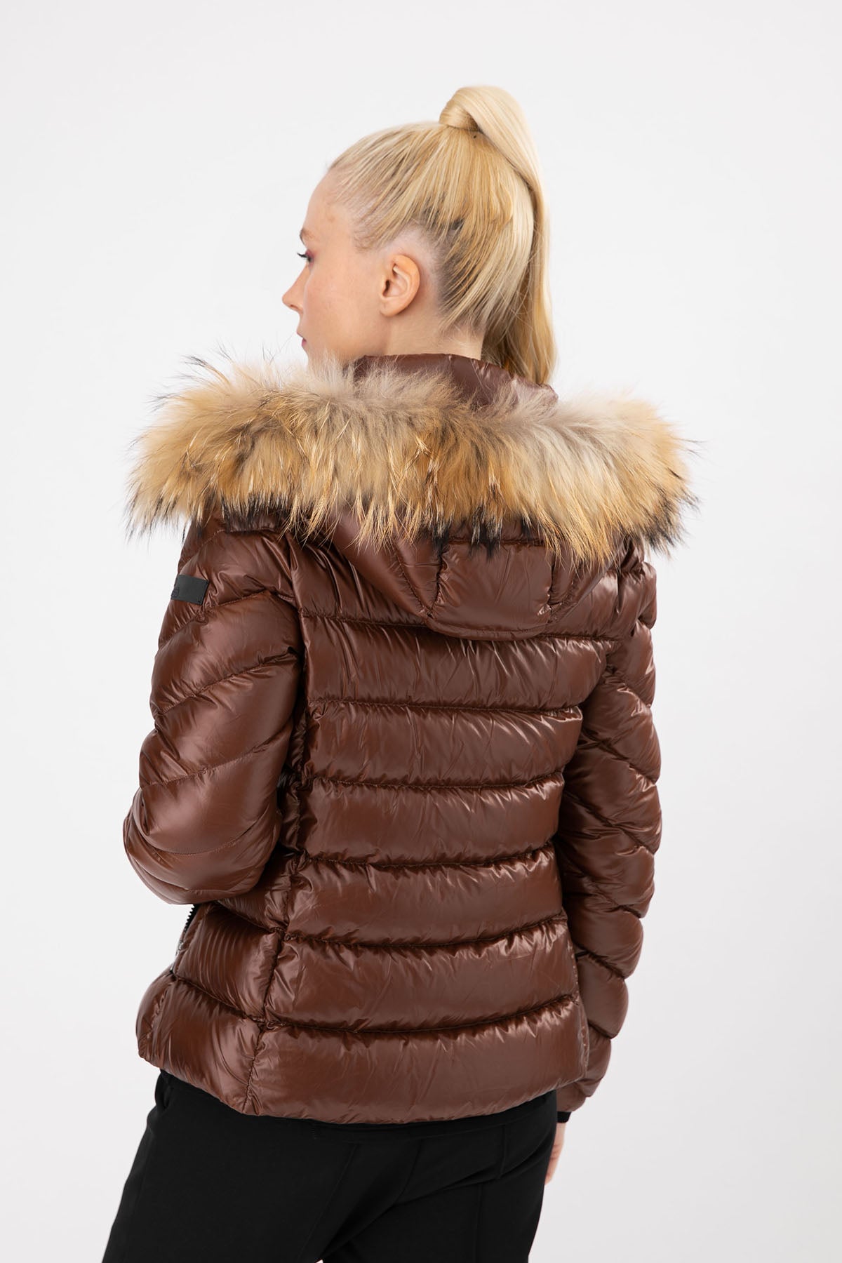 Hetrego Holly Slim Fit Kürklü Kapüşonlu Puffer Mont-Libas Trendy Fashion Store