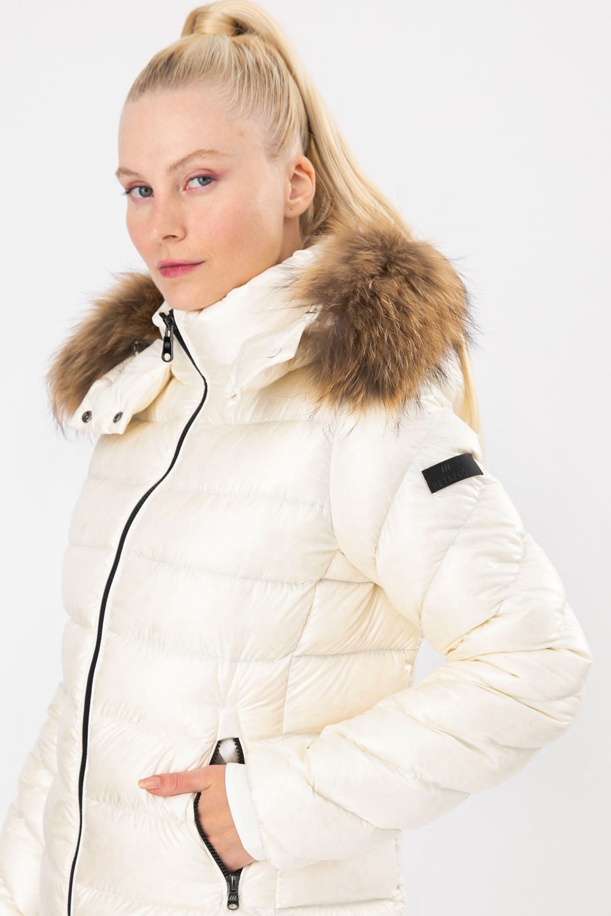 Hetrego Holly Slim Fit Kürklü Kapüşonlu Puffer Mont-Libas Trendy Fashion Store