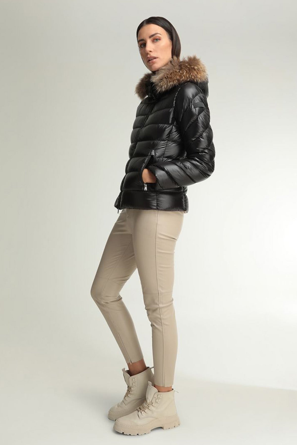 Hetrego Holly Slim Fit Kürklü Kapüşonlu Puffer Mont-Libas Trendy Fashion Store