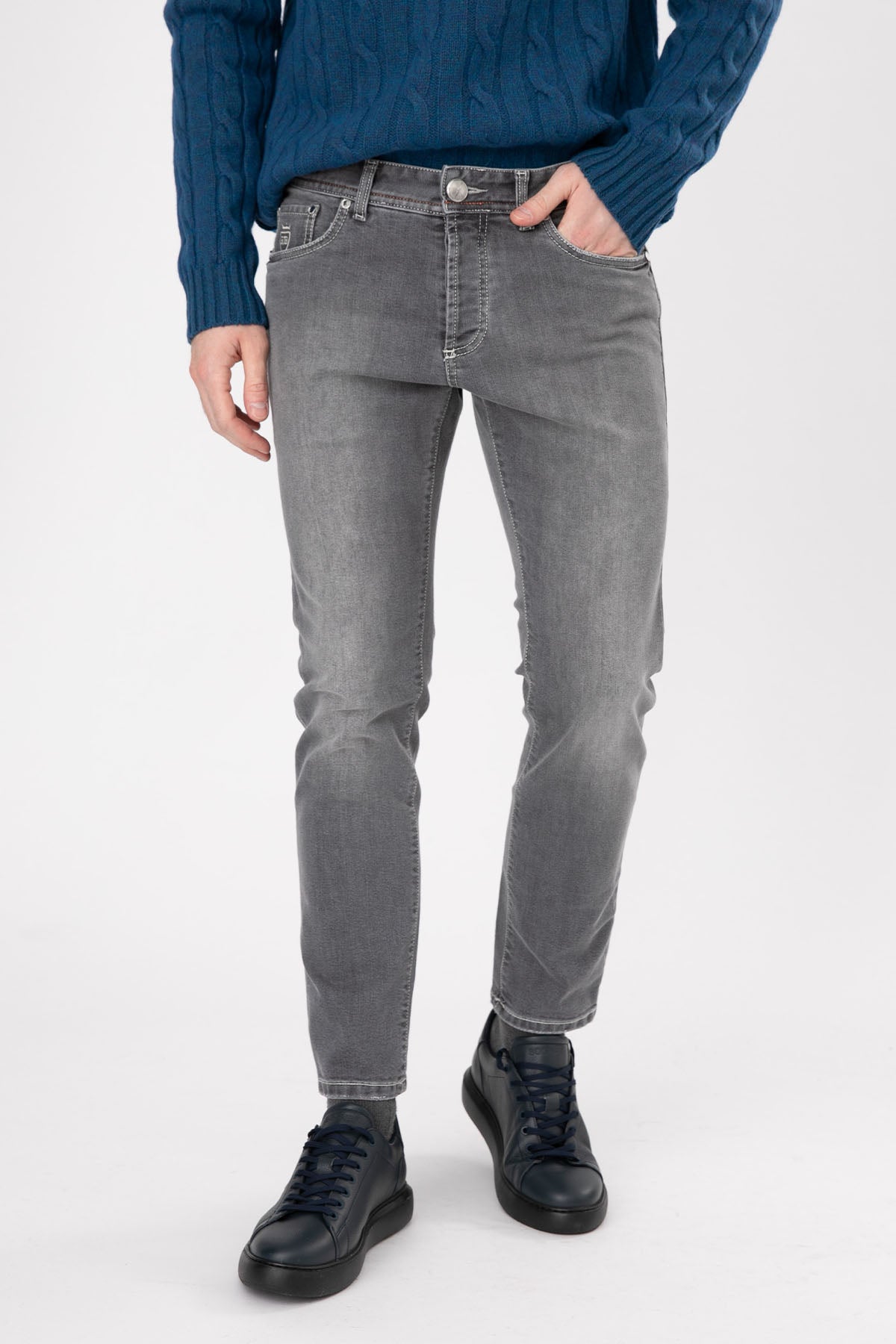 Richard J. Brown Cortina Slim Fit Jeans-Libas Trendy Fashion Store