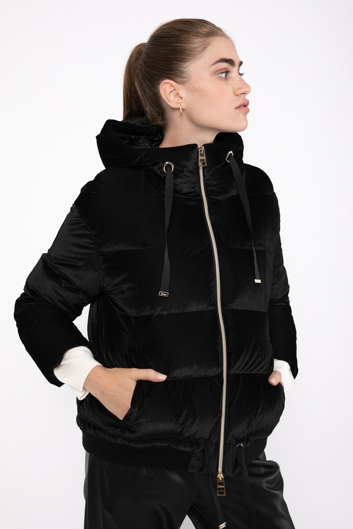 Herno Kapüşonlu Kadife Puffer Mont-Libas Trendy Fashion Store