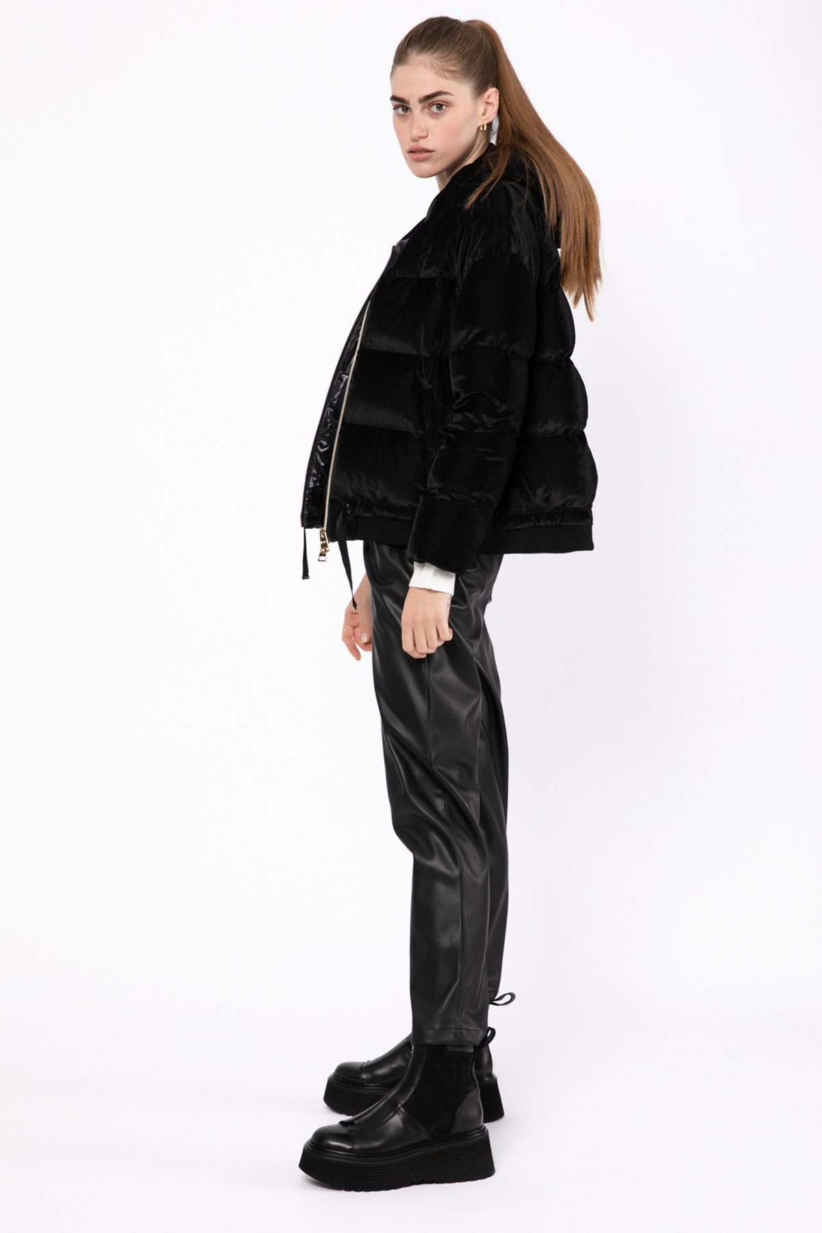 Herno Kapüşonlu Kadife Puffer Mont-Libas Trendy Fashion Store