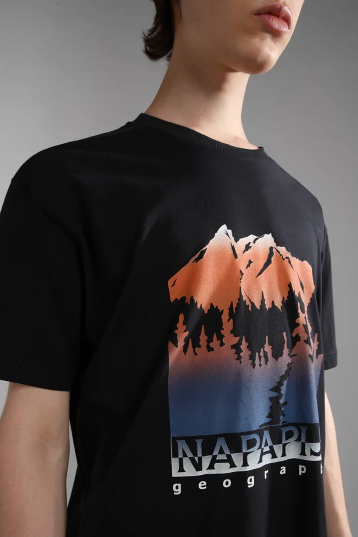 Napapijri Hill Grafik Baskılı Geniş Kesim T-shirt-Libas Trendy Fashion Store