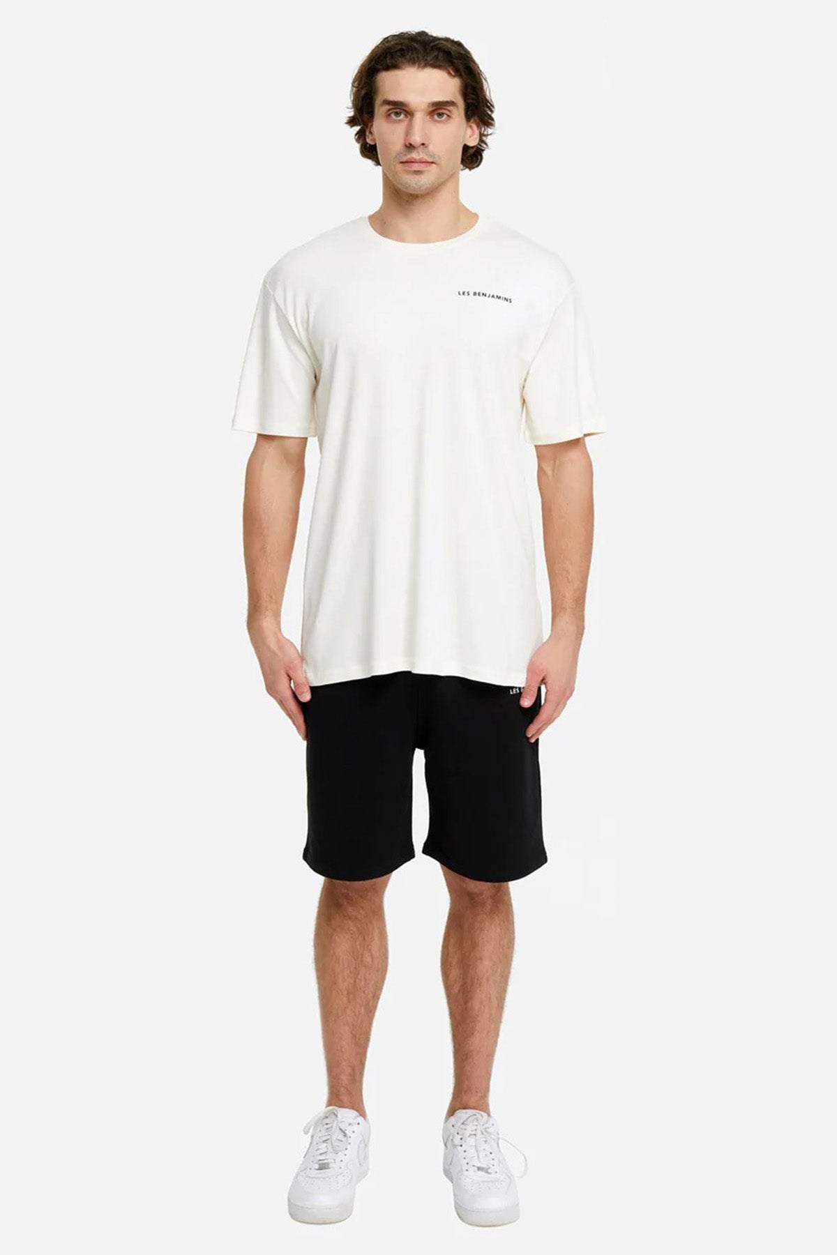 Les Benjamins Yuvarlak Yaka Logolu T-shirt-Libas Trendy Fashion Store