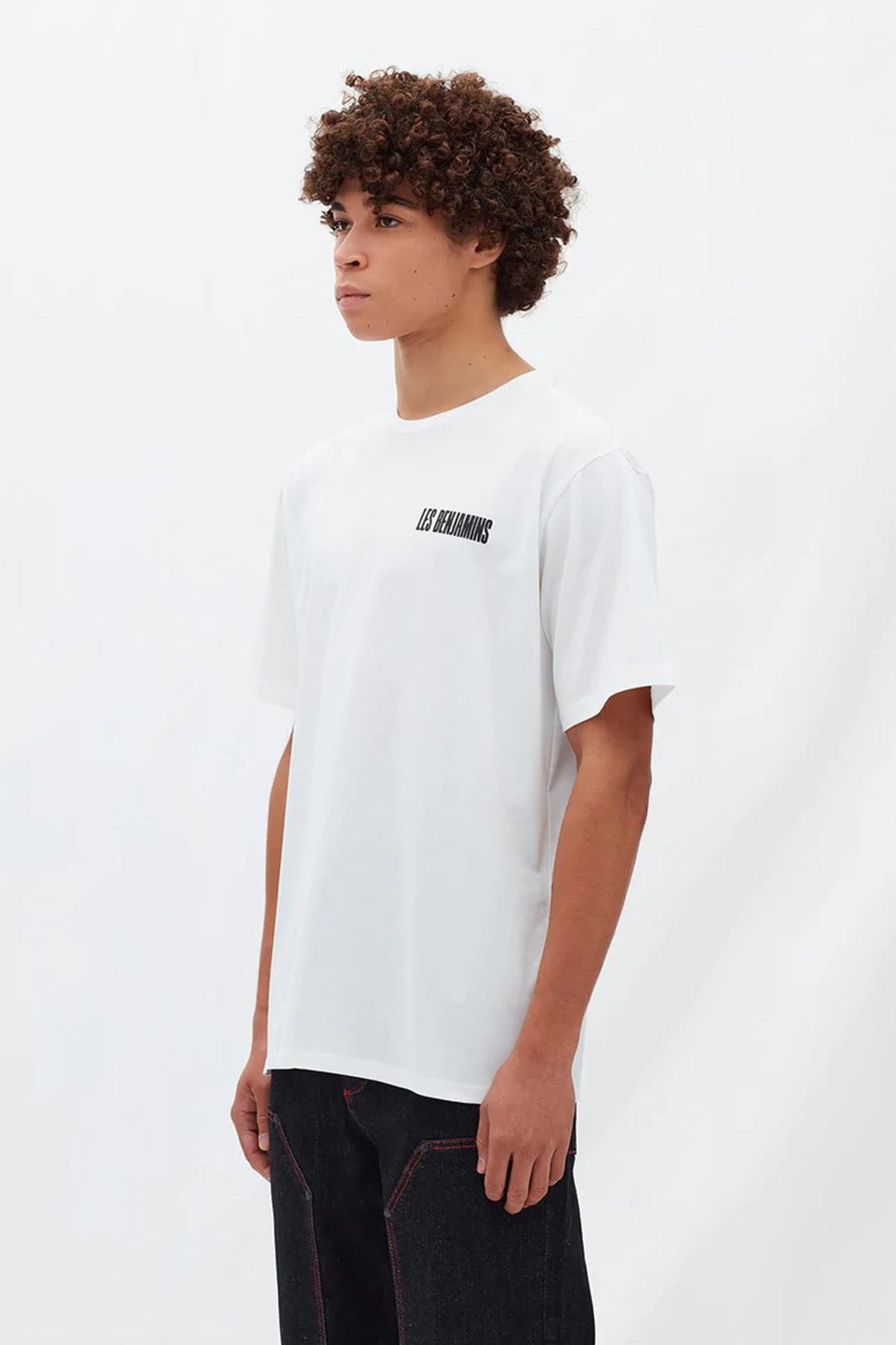 Les Benjamins Yuvarlak Yaka Logolu T-shirt-Libas Trendy Fashion Store