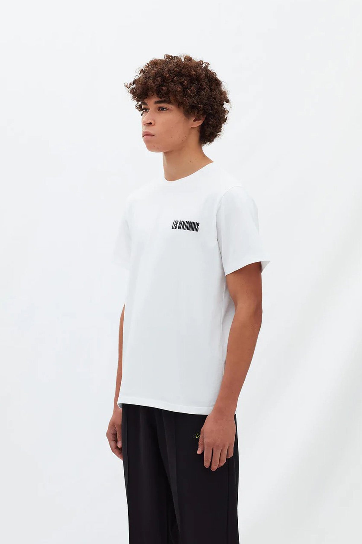 Les Benjamins Yuvarlak Yaka Logolu T-shirt-Libas Trendy Fashion Store