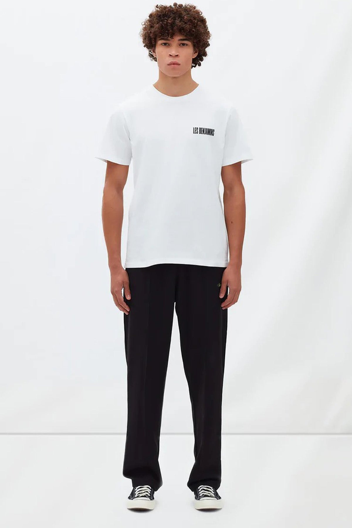 Les Benjamins Yuvarlak Yaka Logolu T-shirt-Libas Trendy Fashion Store