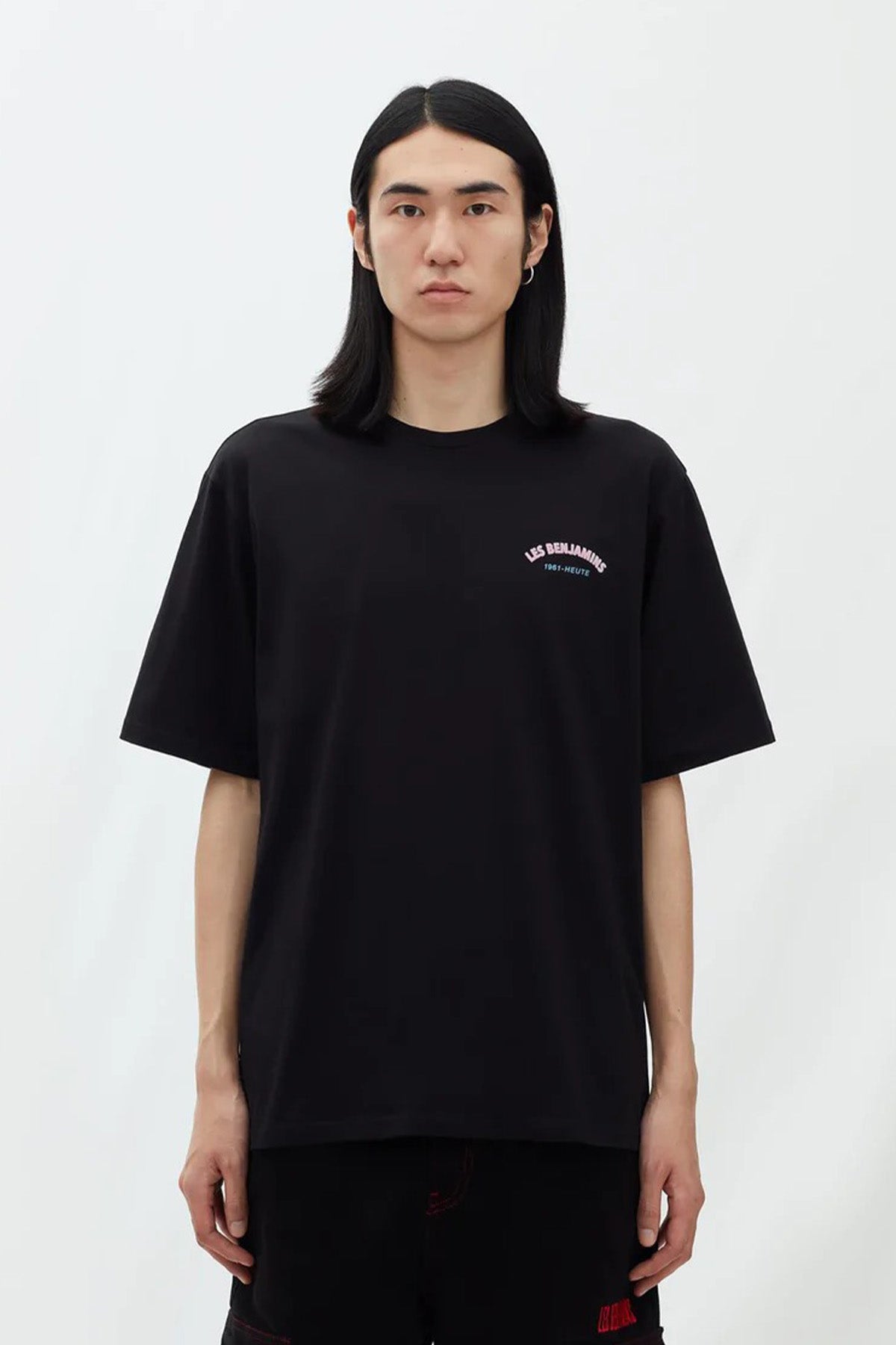 Les Benjamins Yuvarlak Yaka Logolu T-shirt-Libas Trendy Fashion Store