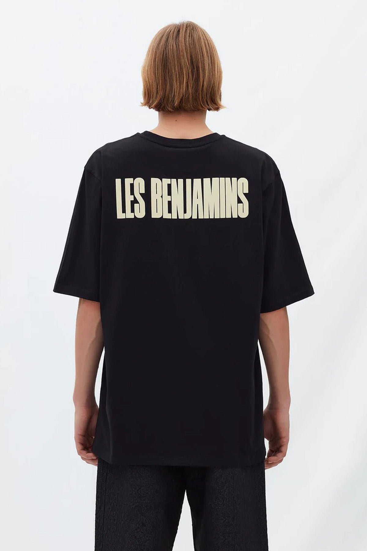 Les Benjamins Yuvarlak Yaka Logolu T-shirt-Libas Trendy Fashion Store