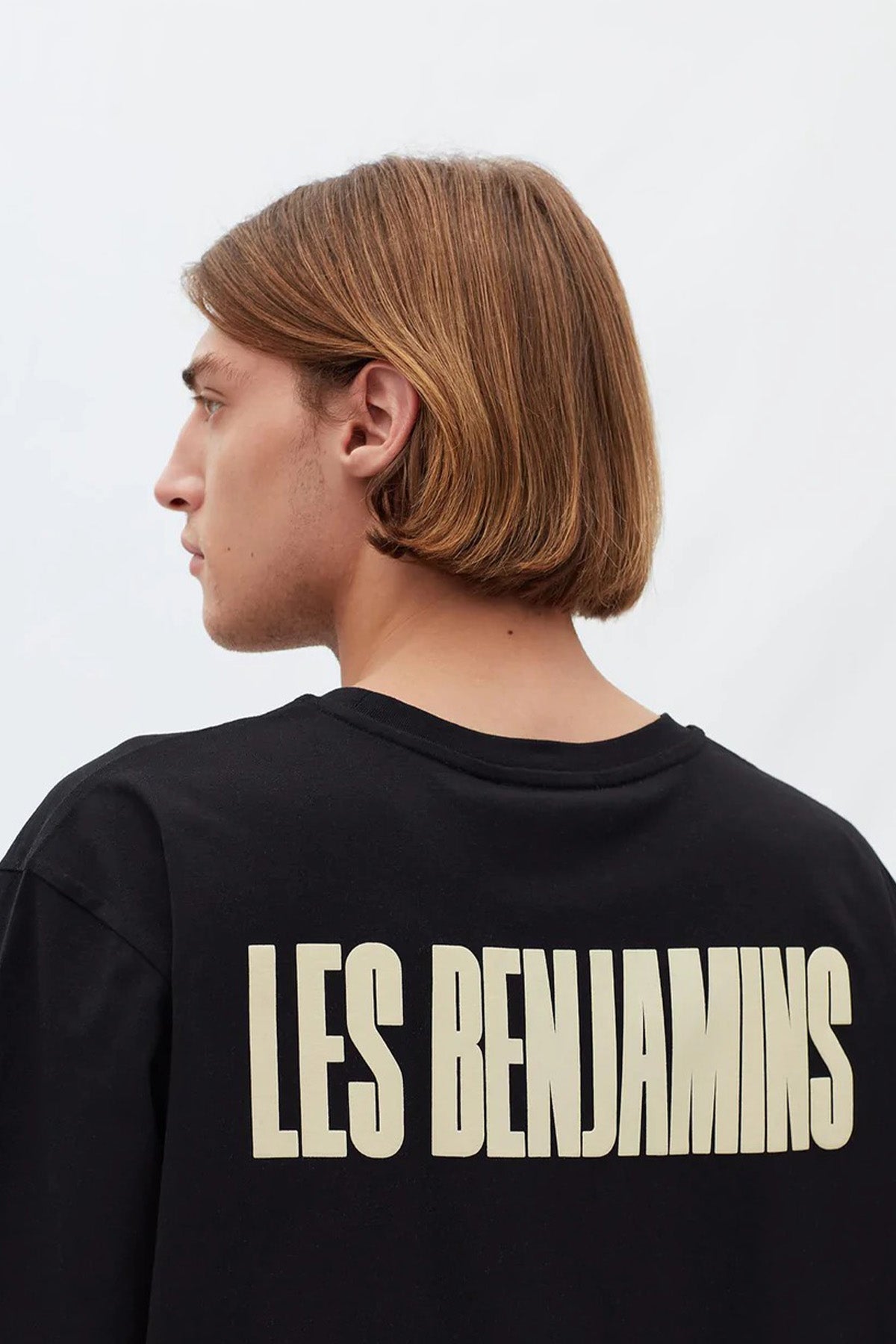 Les Benjamins Yuvarlak Yaka Logolu T-shirt-Libas Trendy Fashion Store