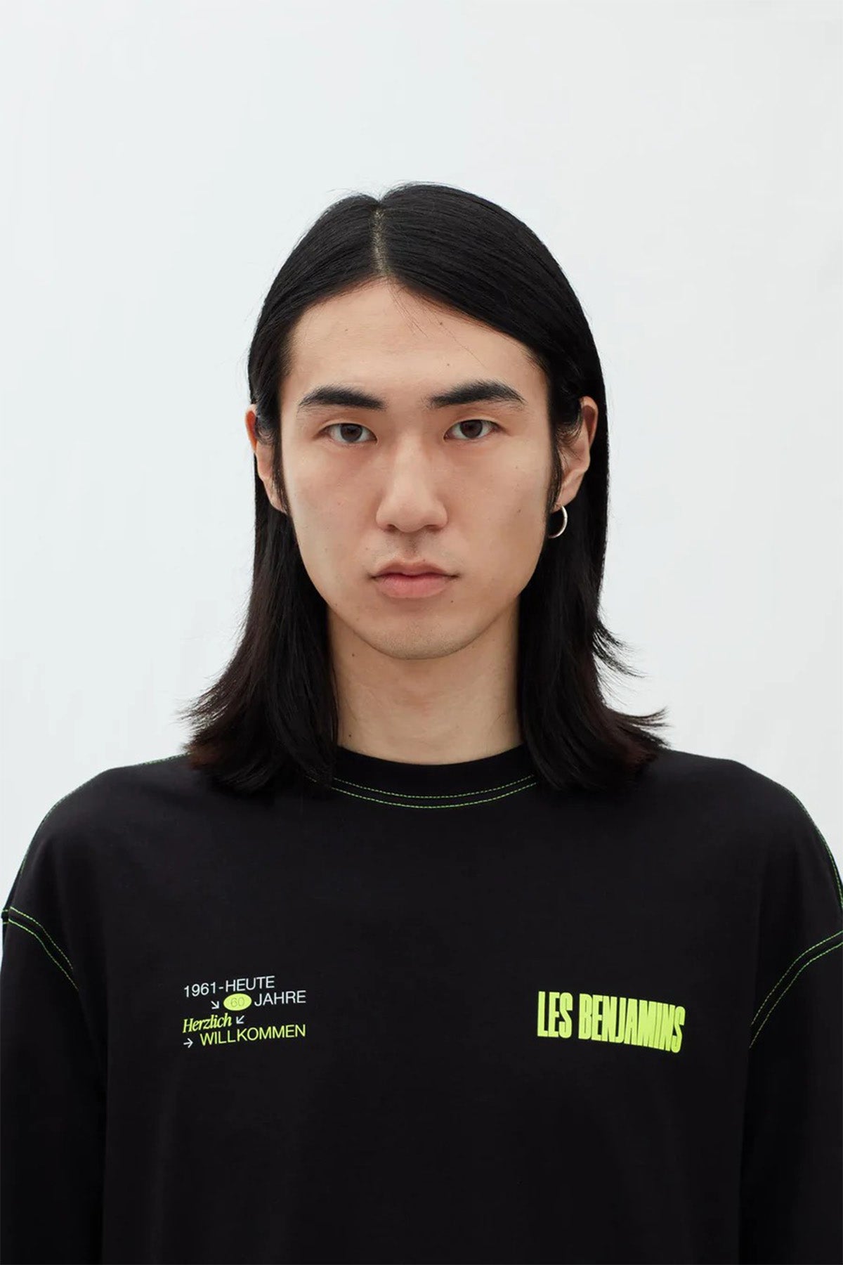 Les Benjamins Yuvarlak Yaka Logolu T-shirt-Libas Trendy Fashion Store