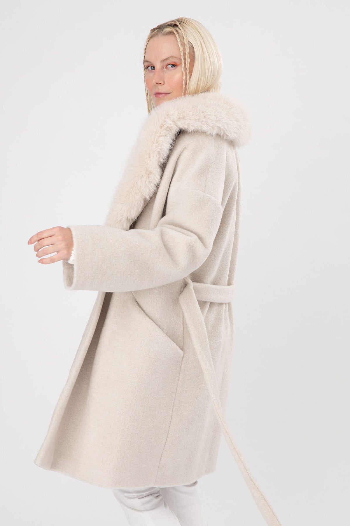 Ava Adore Kürklü Kuşaklı Manto-Libas Trendy Fashion Store