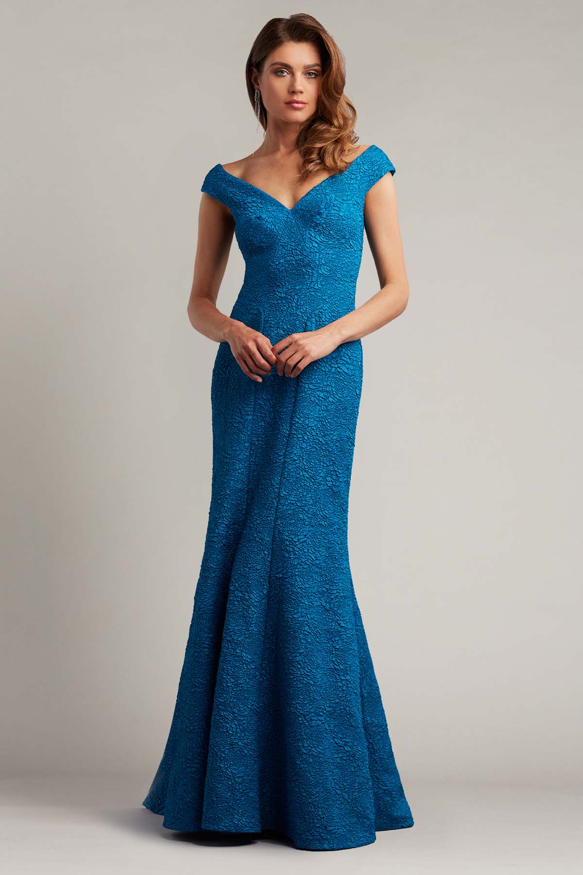 Tadashi Shoji V Yaka Maxi Abiye Elbise-Libas Trendy Fashion Store