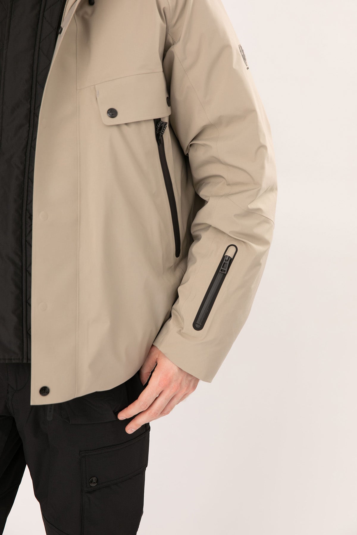 Belstaff Kapüşonlu Goretex Mont-Libas Trendy Fashion Store