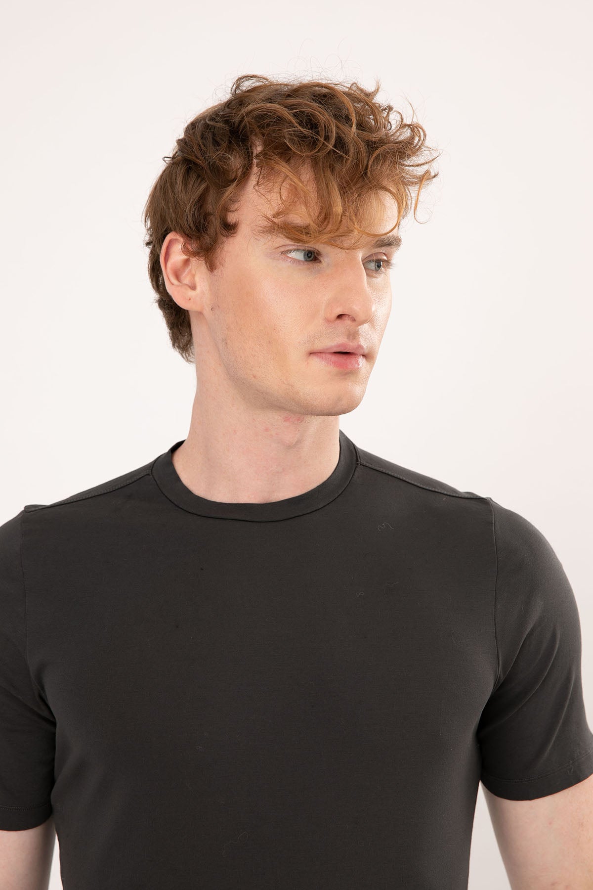 Transit Yuvarlak Yaka Streç T-shirt-Libas Trendy Fashion Store