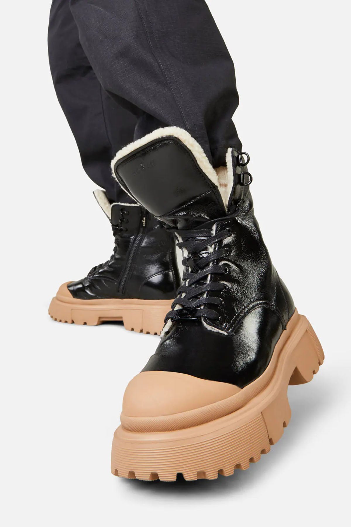 Hogan H619 İçi Kürklü Rugan Deri Postal Bot-Libas Trendy Fashion Store