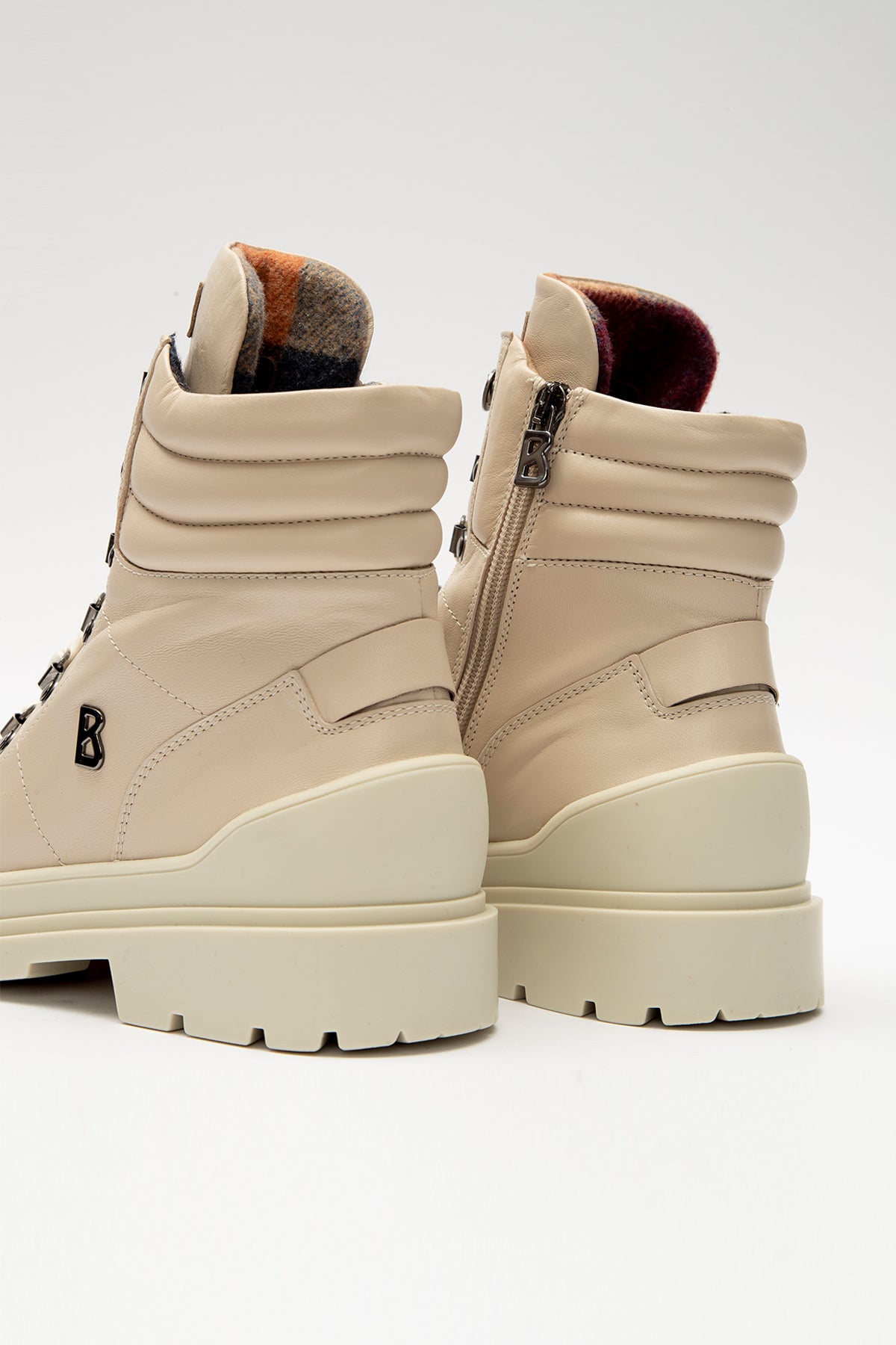 Bogner St. Moritz Ice Track Deri Postal-Libas Trendy Fashion Store