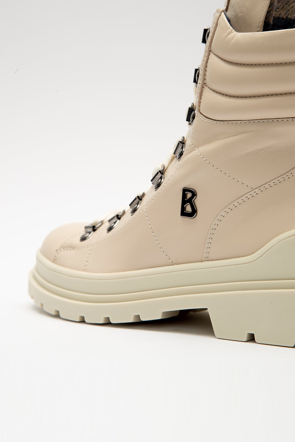 Bogner St. Moritz Ice Track Deri Postal-Libas Trendy Fashion Store