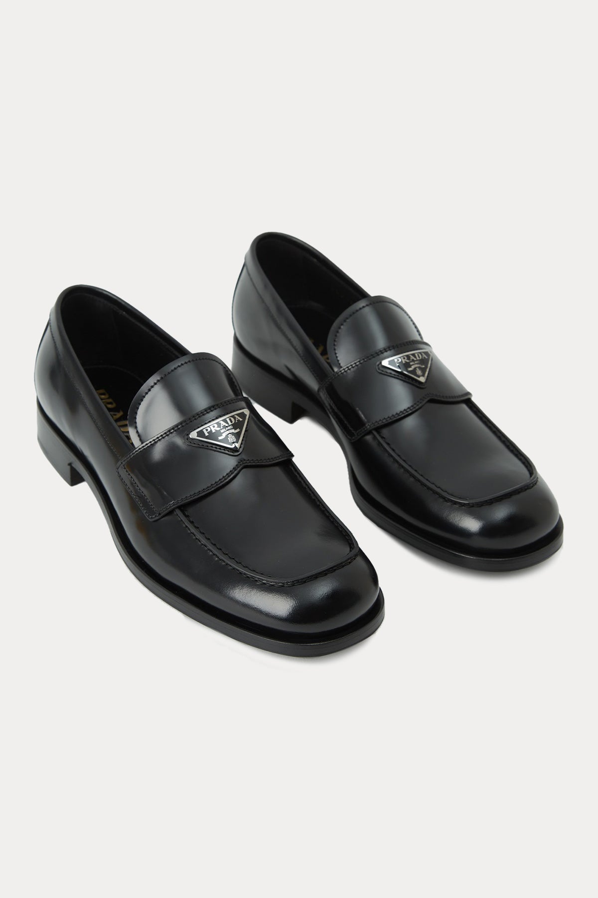 Prada Deri Küt Burun Loafer Ayakkabı-Libas Trendy Fashion Store