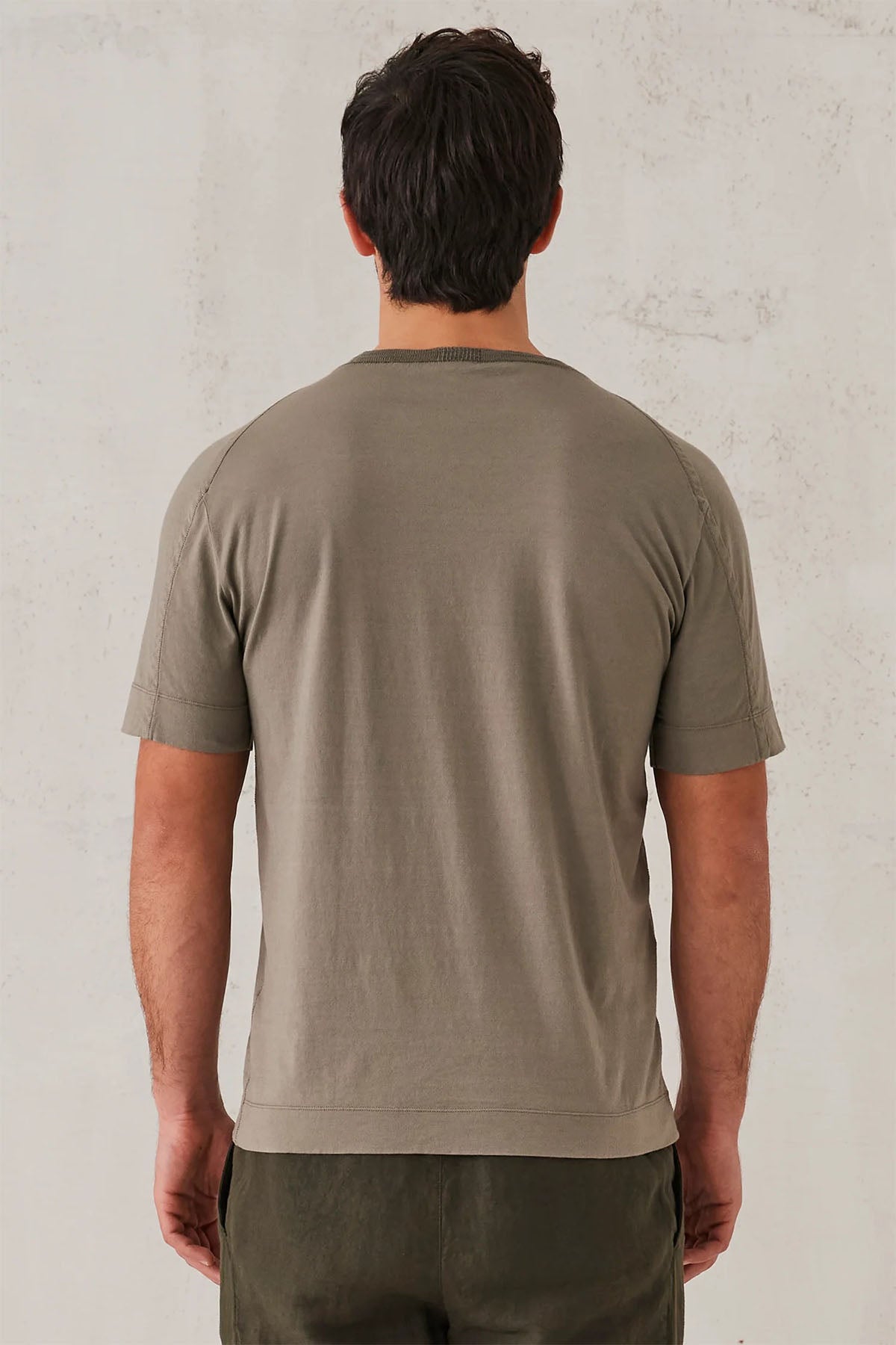 Transit Cep Detaylı Keten Karışımlı Yuvarlak Yaka T-shirt-Libas Trendy Fashion Store