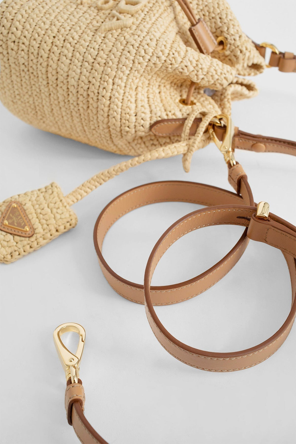 Prada Logolu Hasır Örgü Çanta