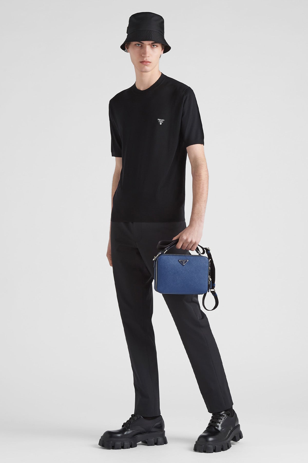 Prada Yuvarlak Yaka Logolu İnce Örgü Yün Triko