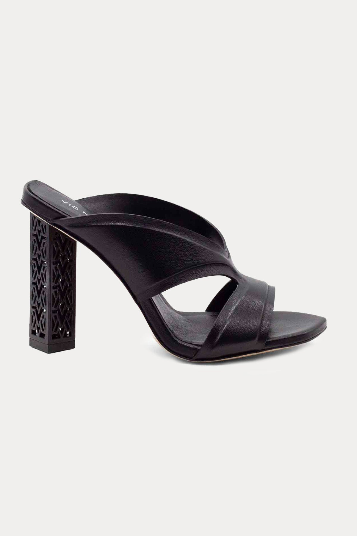 Vic Matie Sivri Burunlu Deri Terlik